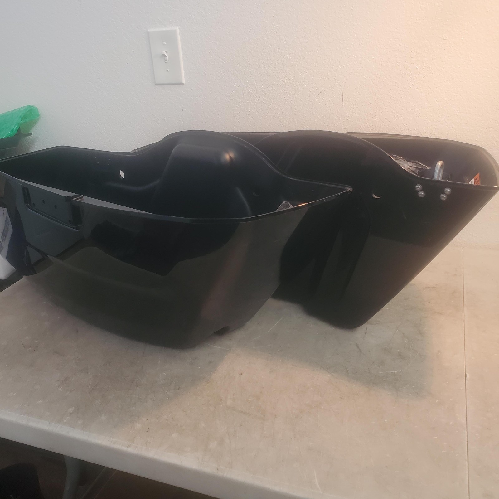 Saddlebag Bottoms, Vivid Black, 24-Up Harley Touring, 90202452, 90202453