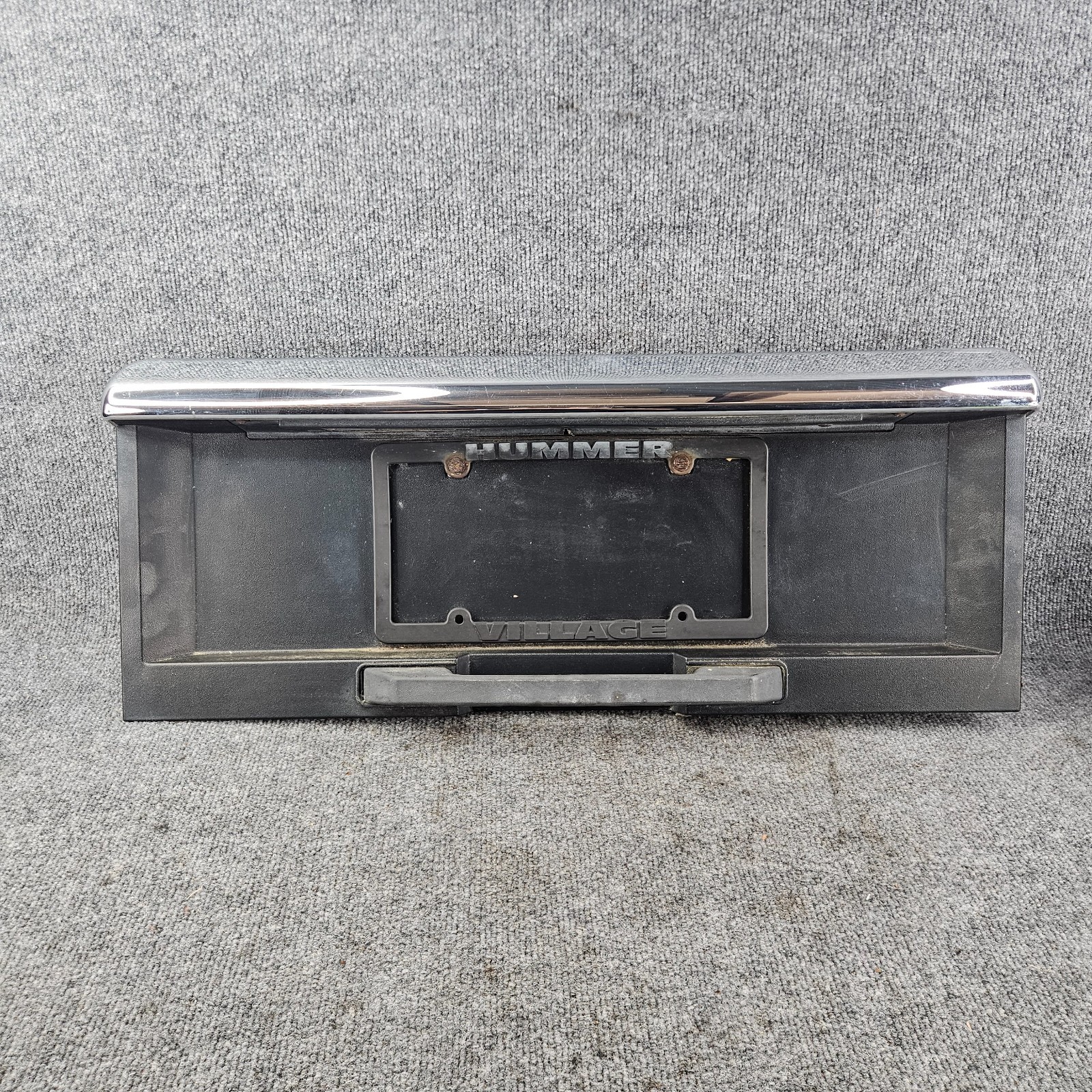 2003-2007 HUMMER H2 TAILGATE LIFTGATE LICENSE PLATE PANEL HANDLE CHROME CAP OEM