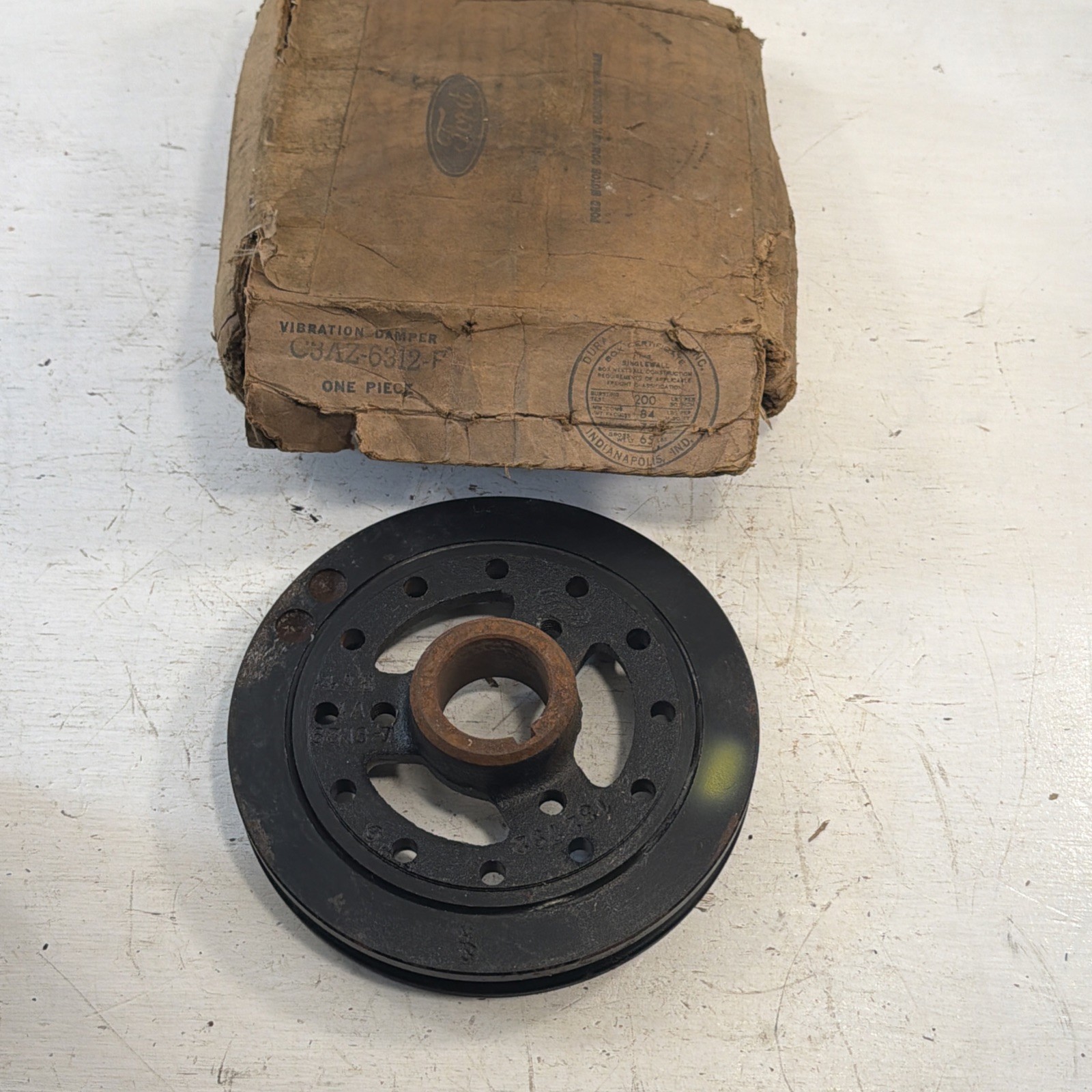 NOS OEM Ford C3AZ-6312-F Single V groove Harmonic Balancer damper 1963-67 V8 NEW NOS OEM Ford C3AZ-6312-F Single V groove Harmonic Balancer damper 1963-67 V8 NEW
