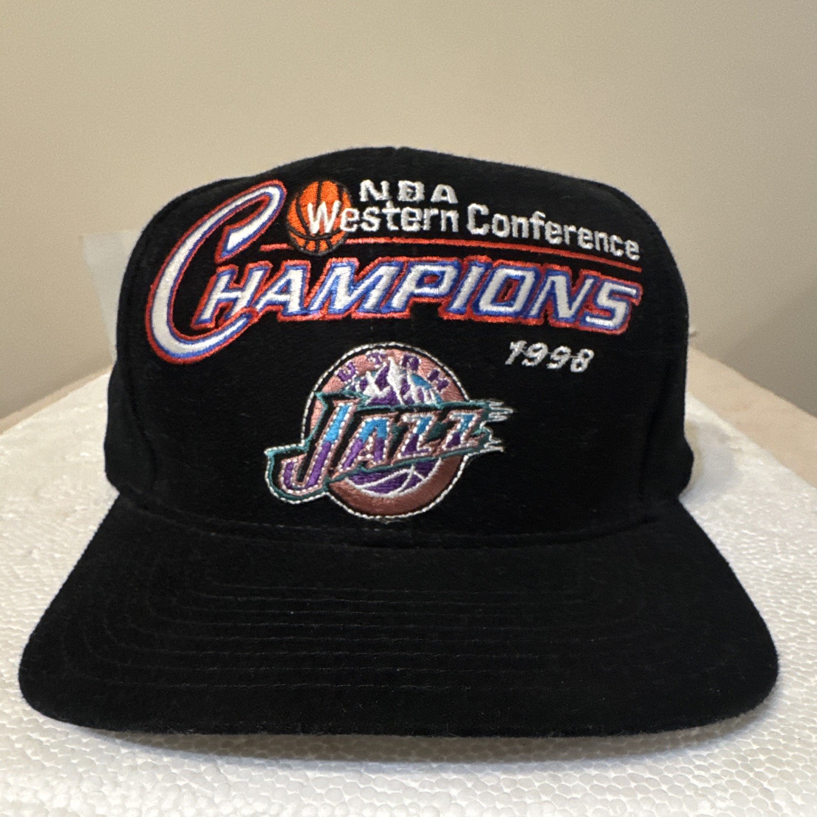 Vintage 1998 Utah Jazz Western Conference Champions NBA Snapback Hat NWT Vintage 1998 Utah Jazz Western Conference Champions NBA Snapback Hat NWT