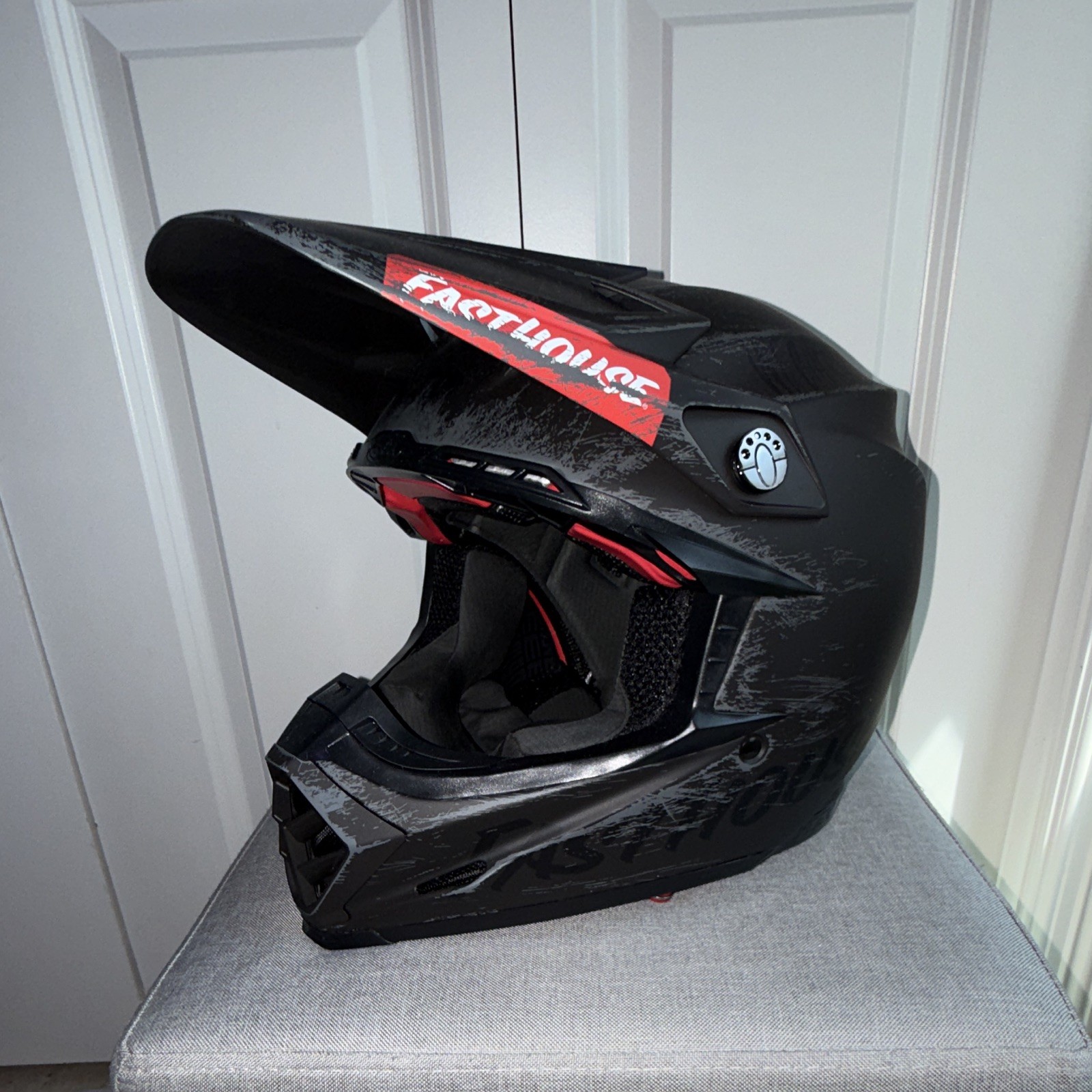 BELL MOTO-9S FLEX MX MOTOCROSS HELMET SIZE SMALL FASTHOUSE MOJAVE MATTE BLACK BELL MOTO-9S FLEX MX MOTOCROSS HELMET SIZE SMALL FASTHOUSE MOJAVE MATTE BLACK