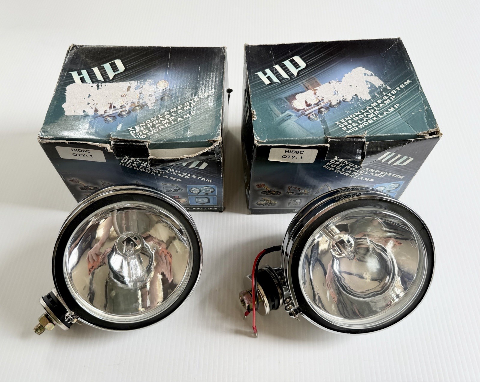 Pair NOS Round Xenon HID Utility Work Lights Fog Lamps Chrome 6” Pair NOS Round Xenon HID Utility Work Lights Fog Lamps Chrome 6”