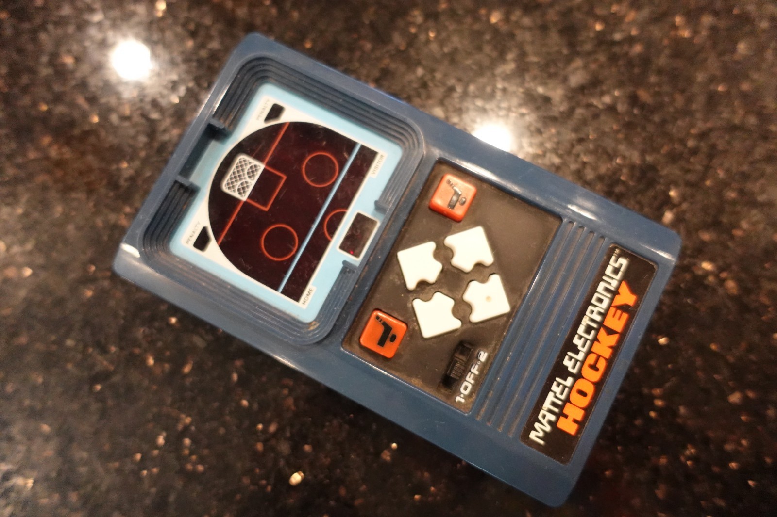 Vintage MATTEL HOCKEY  Handheld Electronic Tabletop   Video game   A5 Tested