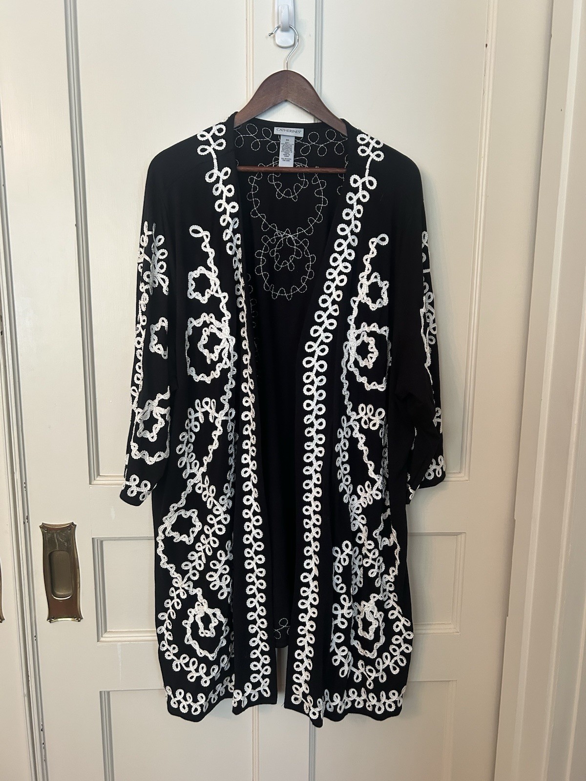 Catherines Embroidered Applique Open Kimono Top Womens Size 3X Black White Catherines Embroidered Applique Open Kimono Top Womens Size 3X Black White