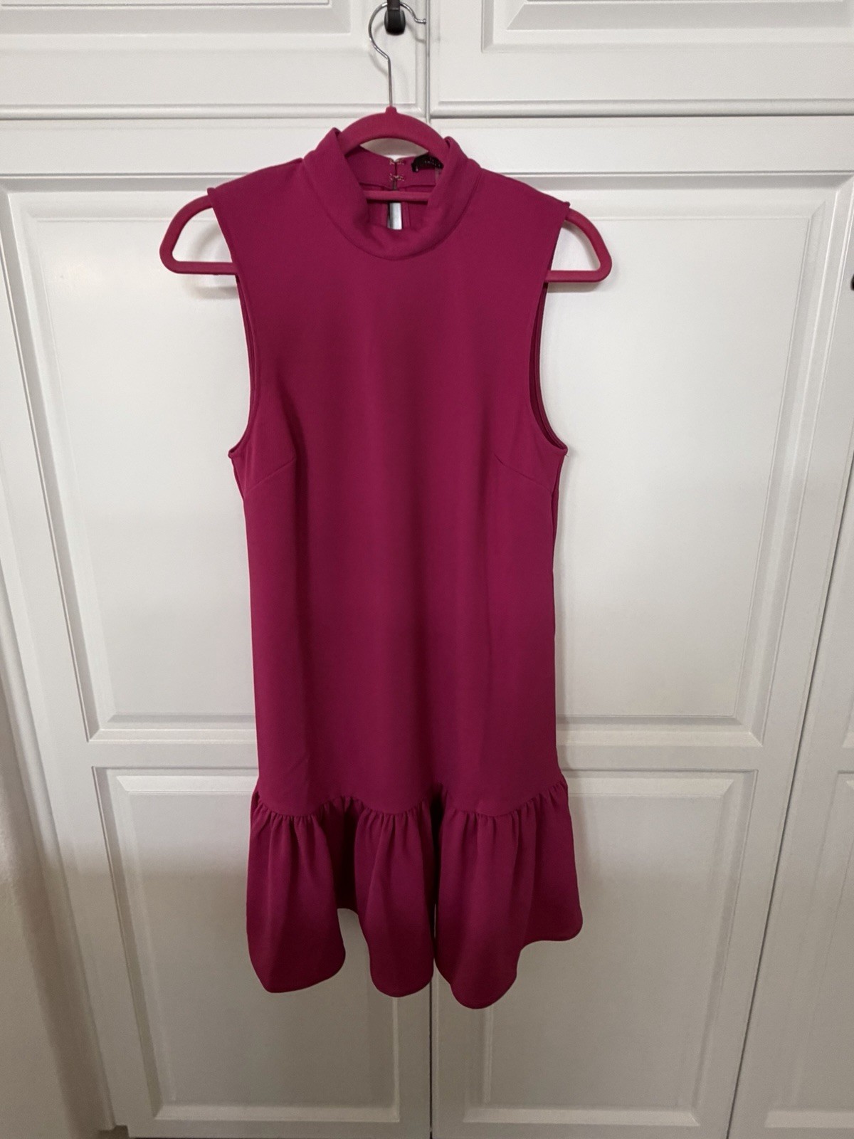 Trina Turk Pink Shift Dress Mock Neck Sleeveless Ruffle Hem Knee Length Size M Trina Turk Pink Shift Dress Mock Neck Sleeveless Ruffle Hem Knee Length Size M