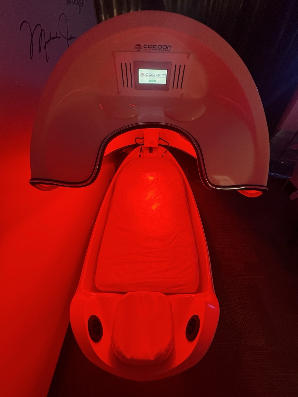 Cocoon Cocoon Deluxe Fitness Pod Tanning Bed with Touchscreen Cocoon Cocoon Deluxe Fitness Pod Tanning Bed with Touchscreen