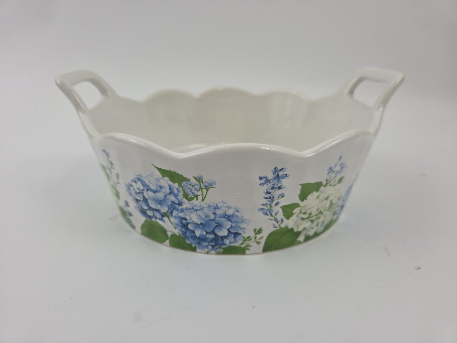 Temp-tations Round 0.75 qt. Handled Baker Casserole Hydrangea Temp-tations Round 0.75 qt. Handled Baker Casserole Hydrangea