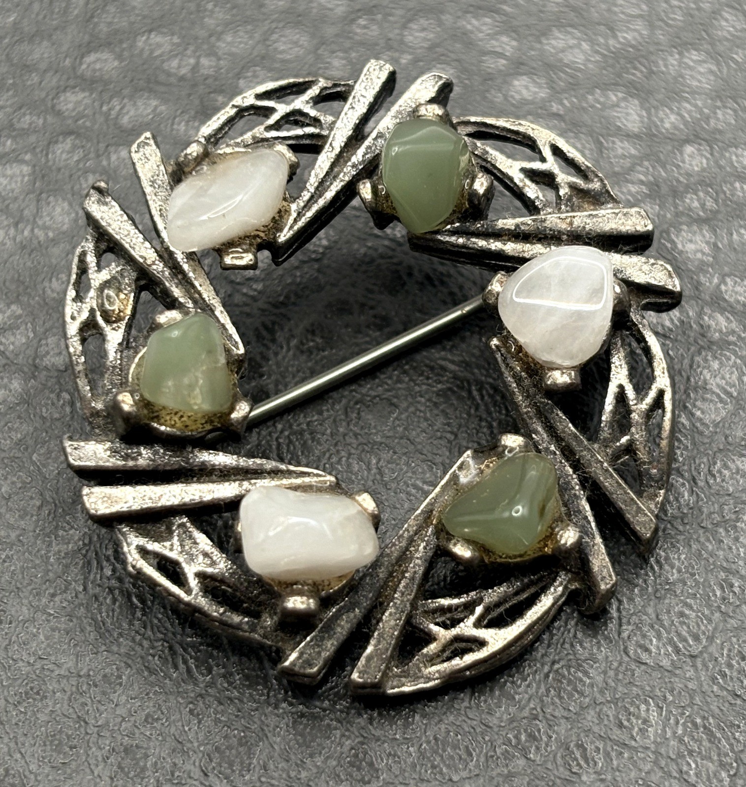 Vintage Celtic Style Silver Tone Semi Precious Stone Wreath Brooch Pin Vintage Celtic Style Silver Tone Semi Precious Stone Wreath Brooch Pin
