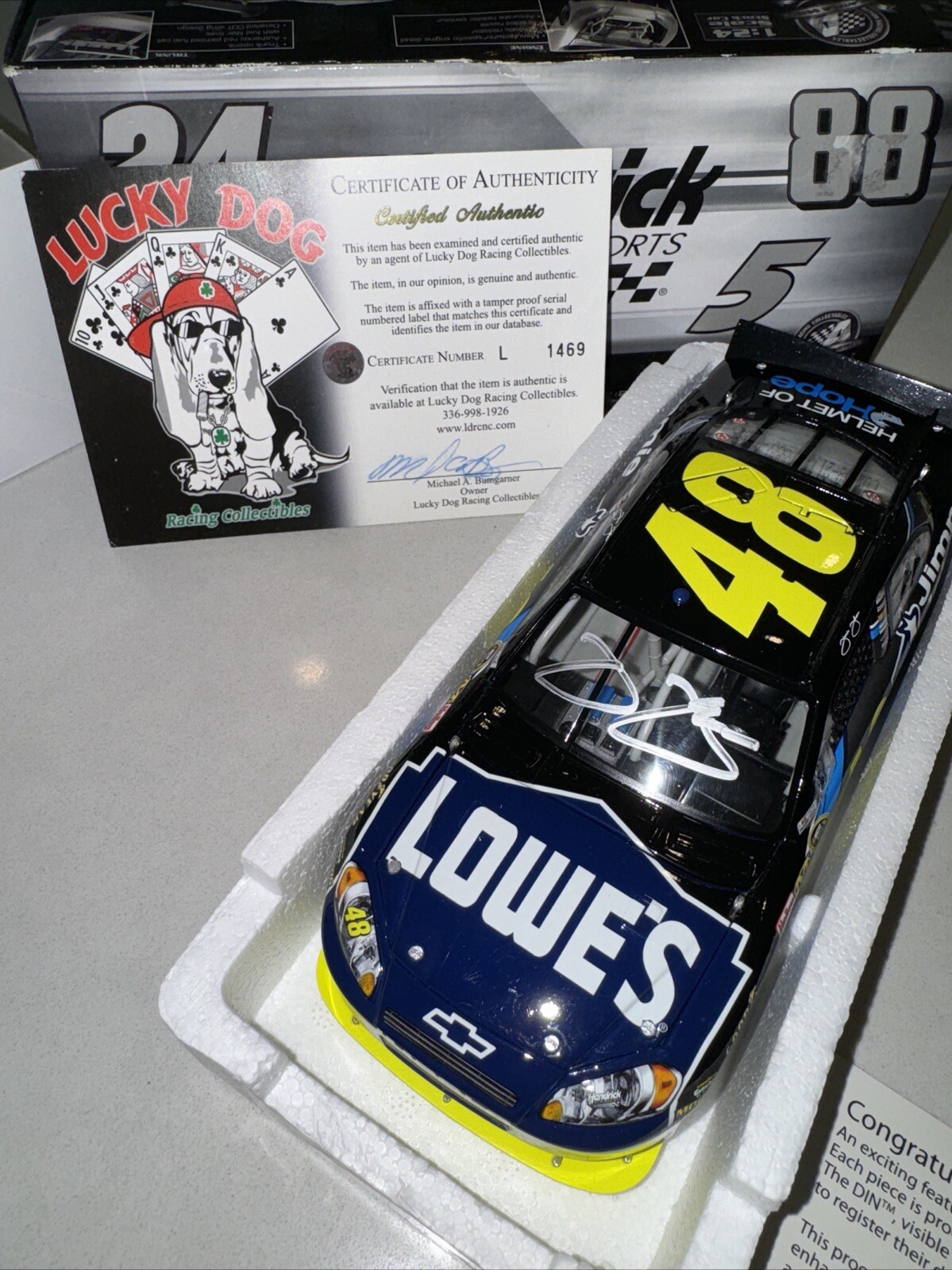 2010 Jimmie Johnson #48 Autographed Lowes Foundation 1:24 Diecast w/ COA - NEW