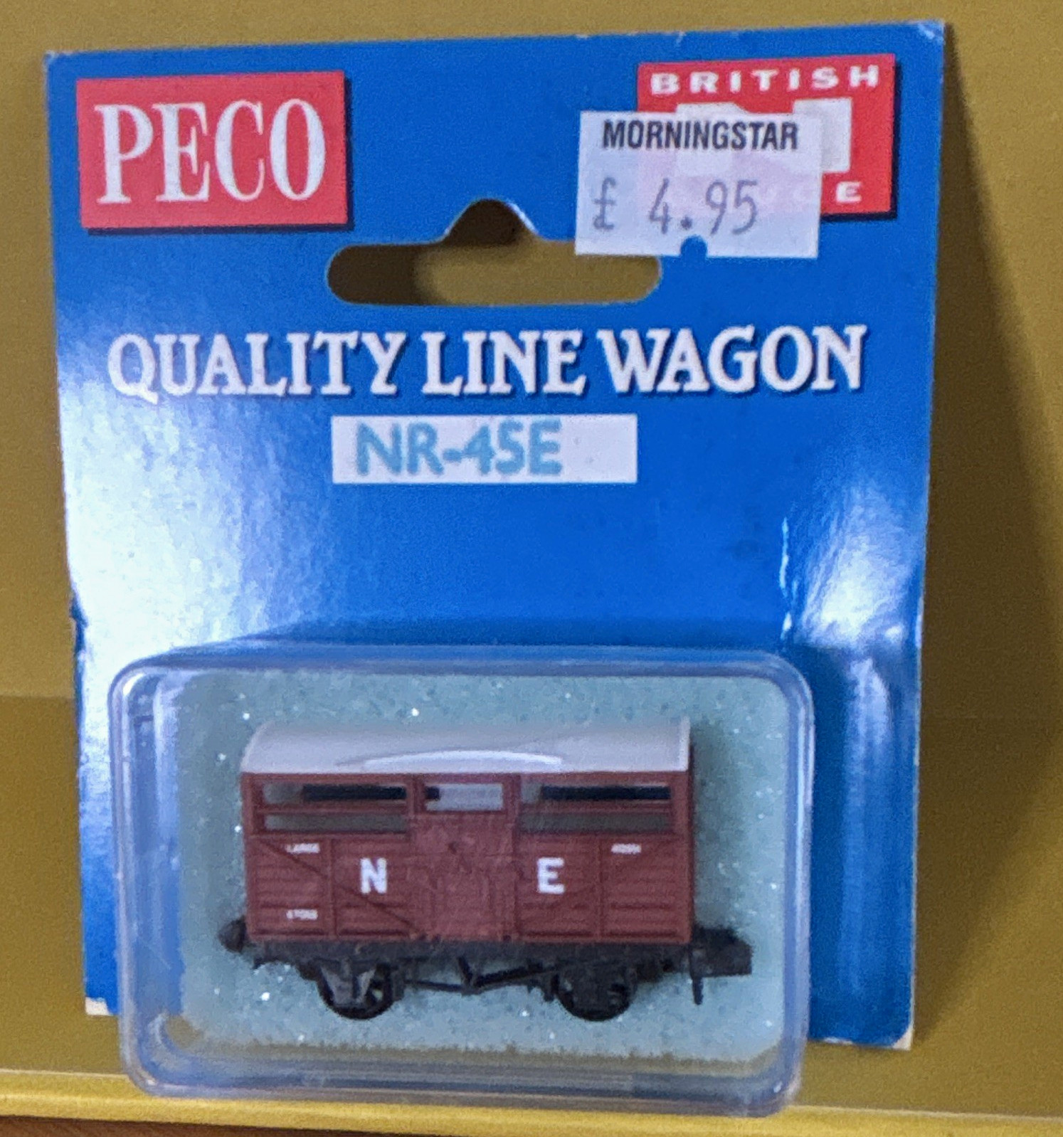 PECO Quality Line N Gauge Wagon British NR-45E Brown/White Analog Control