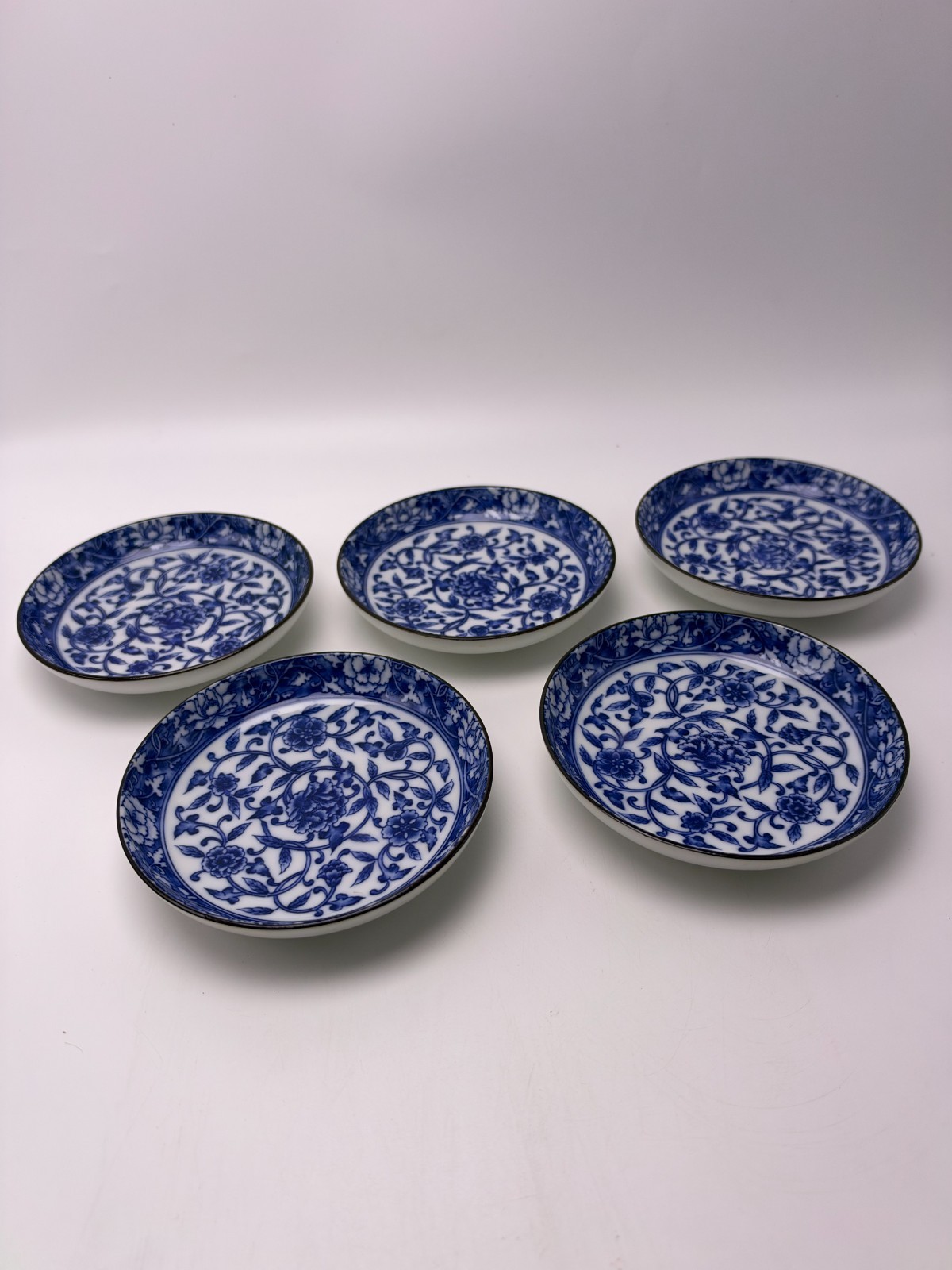 Vintage Japanese Blue & White Porcelain Plates Set of 5 Floral Signed w/ Box
