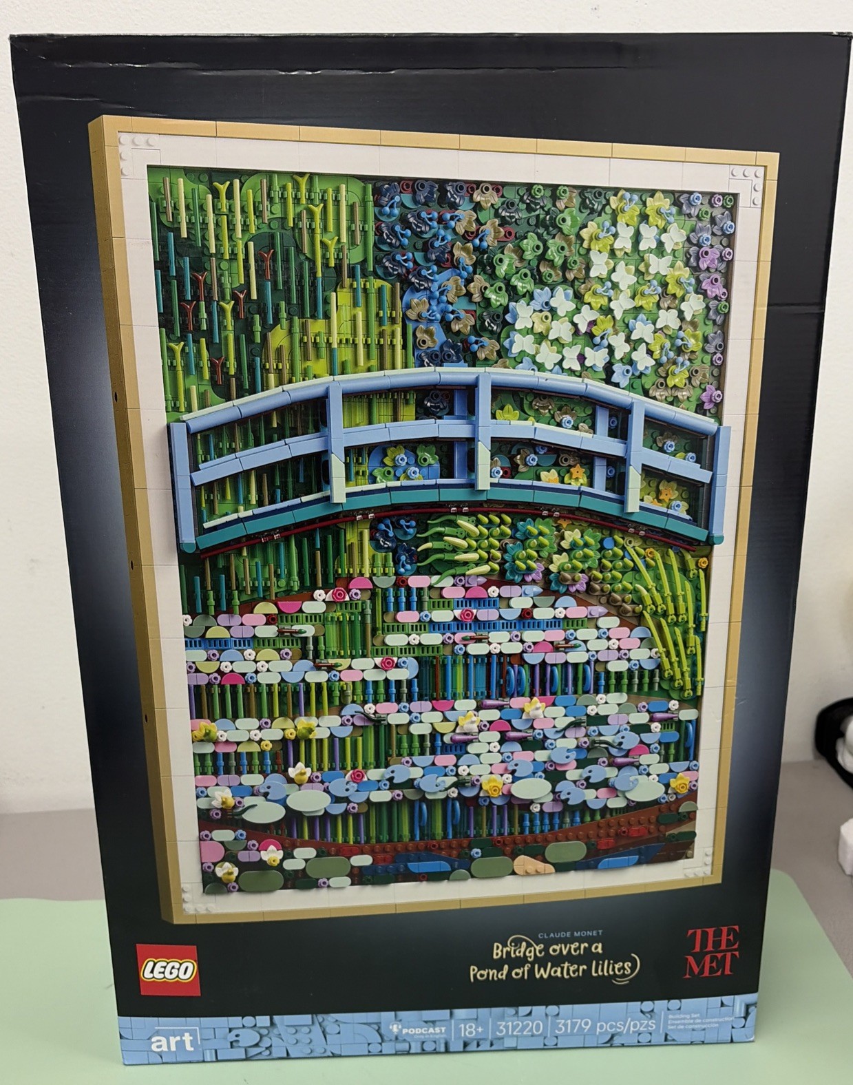 LEGO Art Claude Monet Bridge over a Pond of Water Lilies The Met 31220, 3179PCs LEGO Art Claude Monet Bridge over a Pond of Water Lilies The Met 31220, 3179PCs
