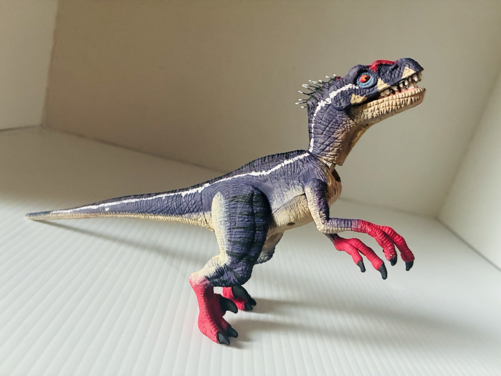 Jurassic Park 3 Kenner Velociraptor Male Custom Repaint Jurassic Park 3 Kenner Velociraptor Male Custom Repaint