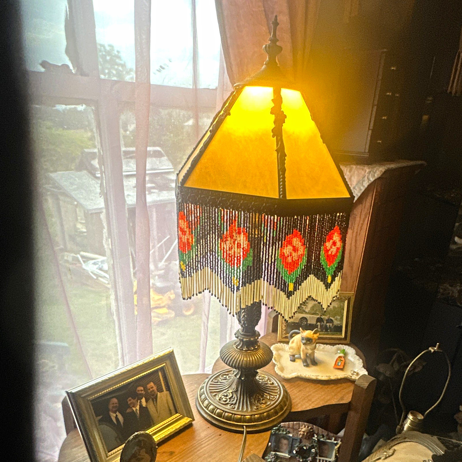 Slag glass and glass beaded lamp, very heavy an vintage. Slag glass and glass beaded lamp, very heavy an vintage.