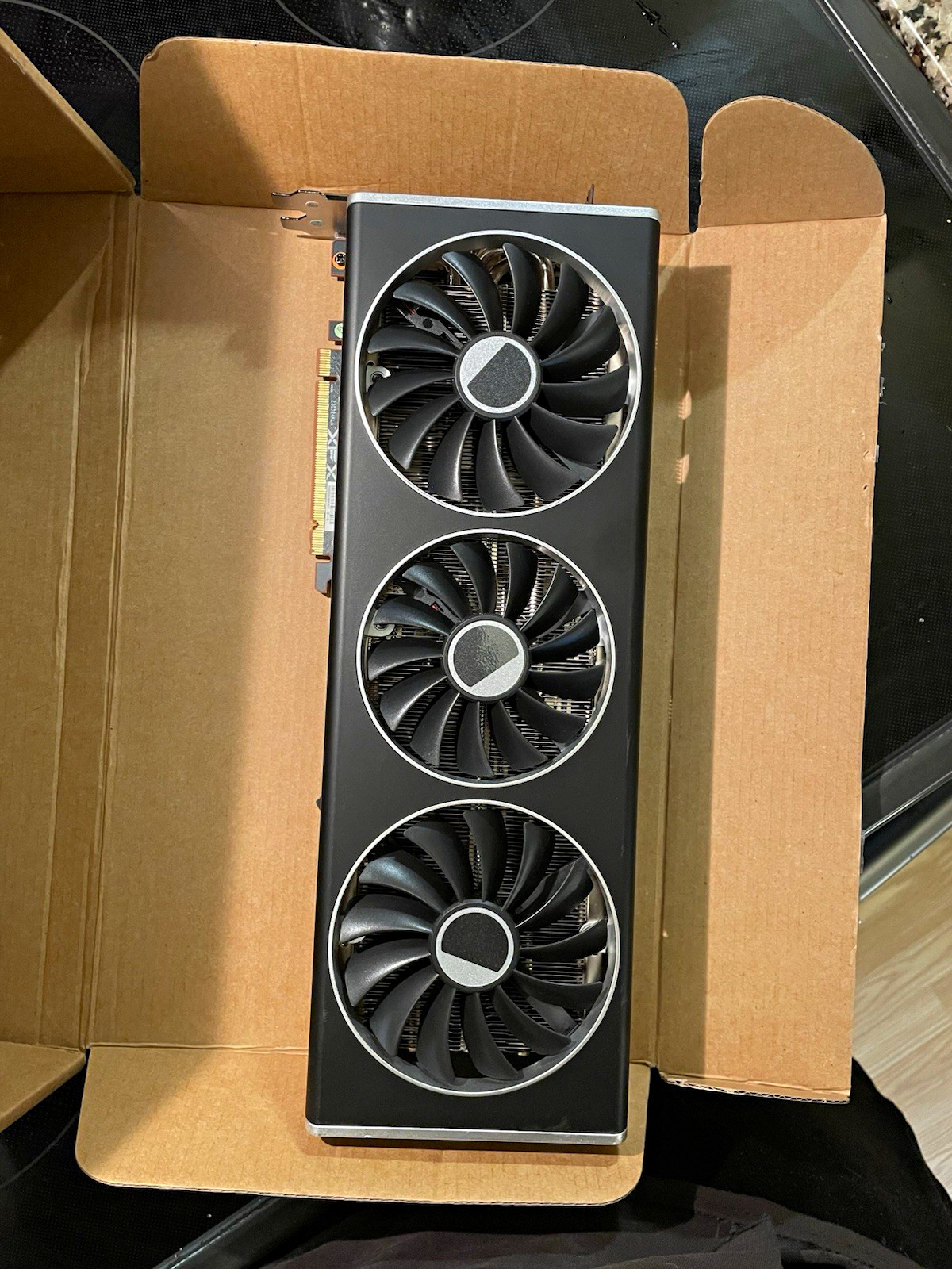 XFX Speedster MERC319 AMD Radeon RX 7800 XT 16GB - PCIe/PCB Damage- Parts/Repair XFX Speedster MERC319 AMD Radeon RX 7800 XT 16GB - PCIe/PCB Damage- Parts/Repair