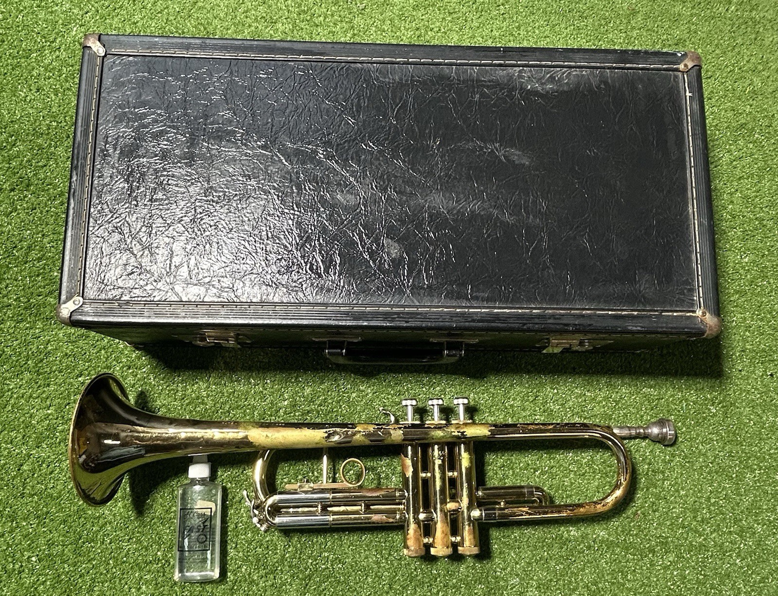 Vintage Vincent Bach Mercedes II Brass Trumpet w/Bach 7c Mouthpiece & Case Read Vintage Vincent Bach Mercedes II Brass Trumpet w/Bach 7c Mouthpiece & Case Read