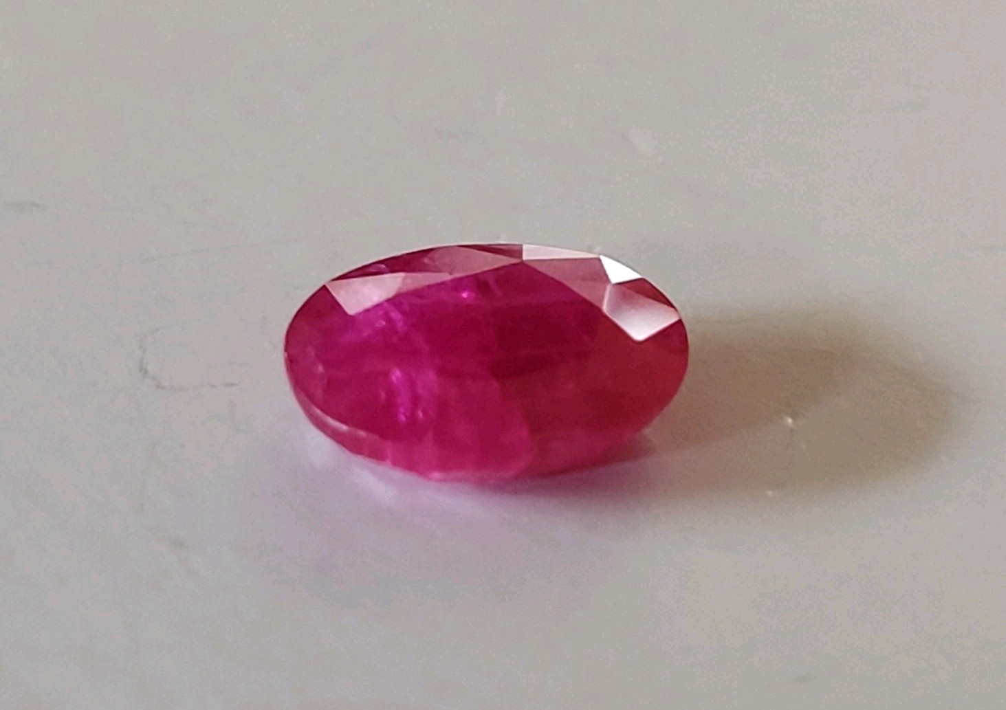 GIA Certified Ruby 2.74 cts Oval 10.17x8.26x2.91mm Vintage JTV Loose Gemstone GIA Certified Ruby 2.74 cts Oval 10.17x8.26x2.91mm Vintage JTV Loose Gemstone