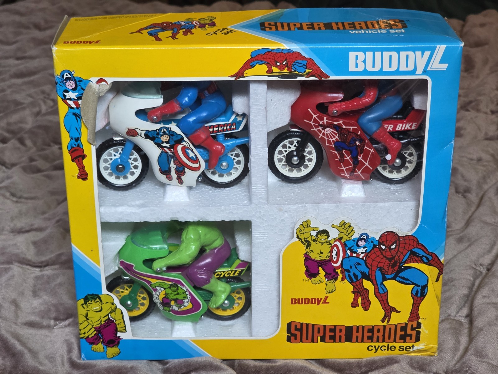 * Vintage 1981 BUDDY L Super Heroes Cycle Set - 693H - New - Open Damaged Box * Vintage 1981 BUDDY L Super Heroes Cycle Set - 693H - New - Open Damaged Box