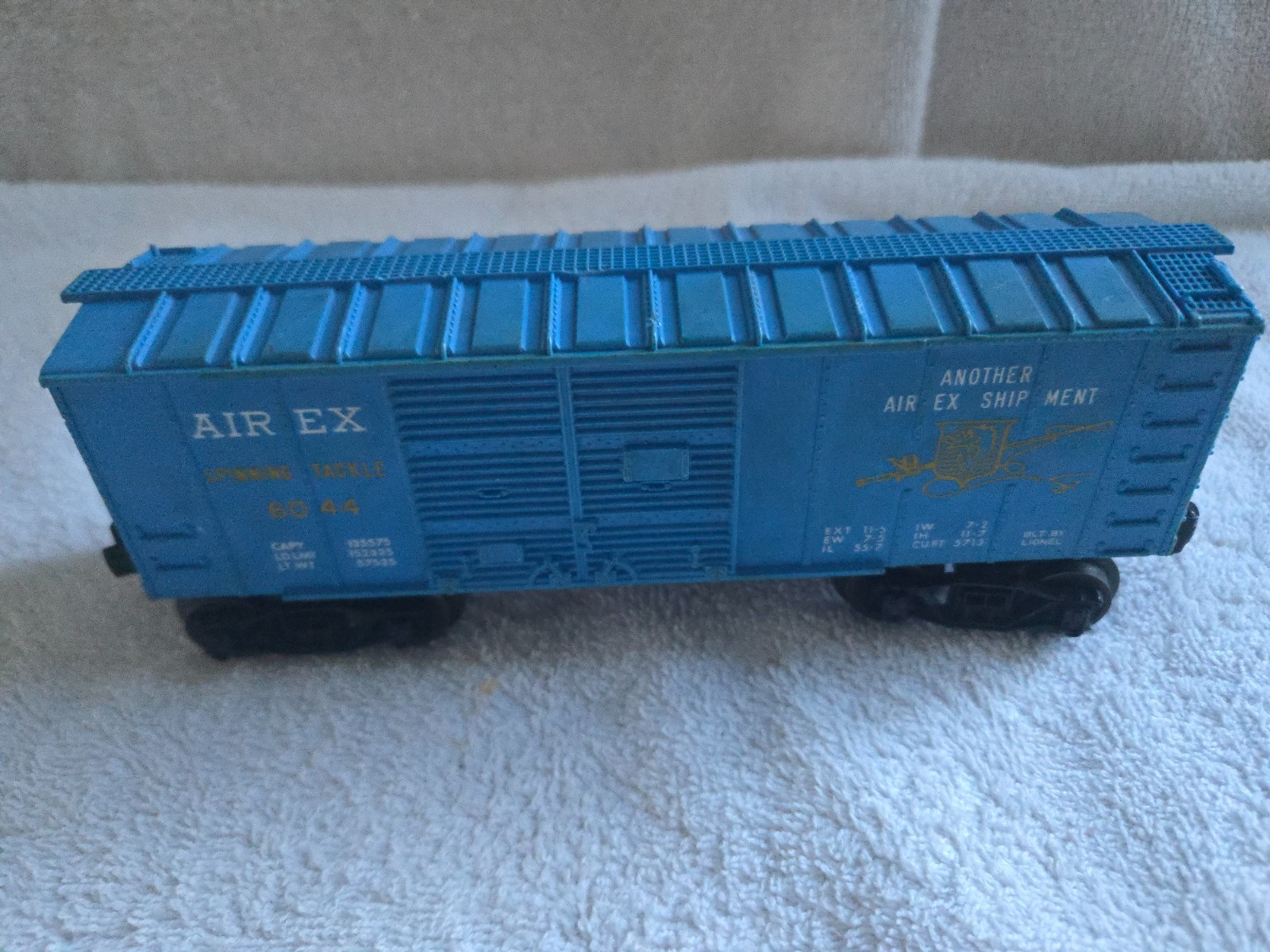 Lionel Airex Spinning Tackle #6044 Blue Boxcar O Scale (NB) Lionel Airex Spinning Tackle #6044 Blue Boxcar O Scale (NB)