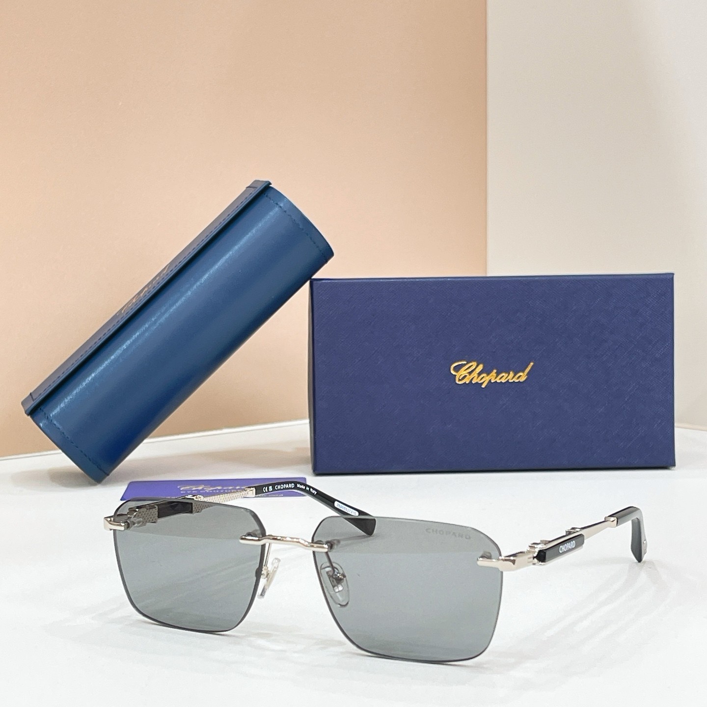 Chopard VCHL50 sunglasses Sleek Square Rimless Luxury Eyewear Chopard VCHL50 sunglasses Sleek Square Rimless Luxury Eyewear