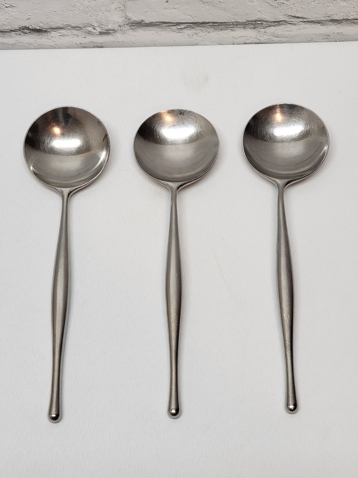 VINTAGE TOWLE LAUFFER STAINLESS DESIGN 3 III MID CENTURY NORWAY SOUP SPOON VINTAGE TOWLE LAUFFER STAINLESS DESIGN 3 III MID CENTURY NORWAY SOUP SPOON