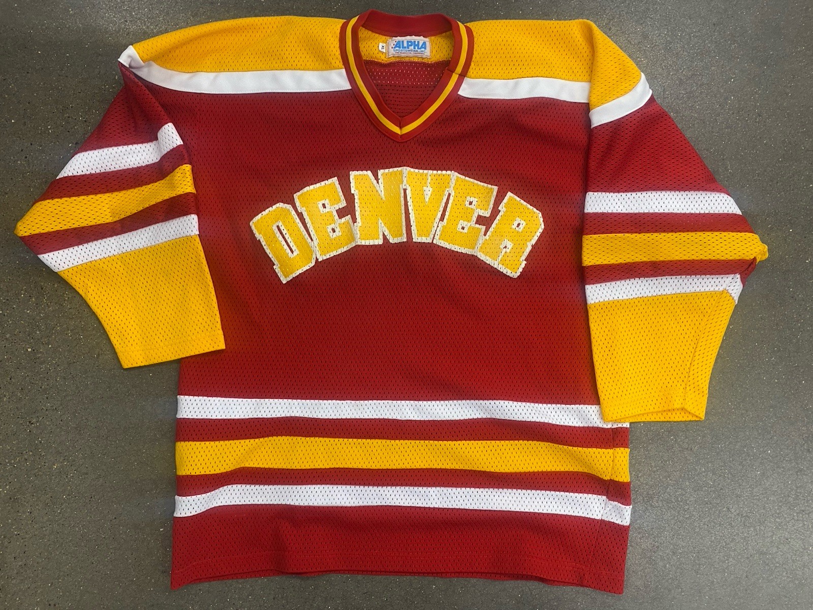 Authentic Vintage Denver University DU Pioneers NCAA College Hockey Jersey Authentic Vintage Denver University DU Pioneers NCAA College Hockey Jersey