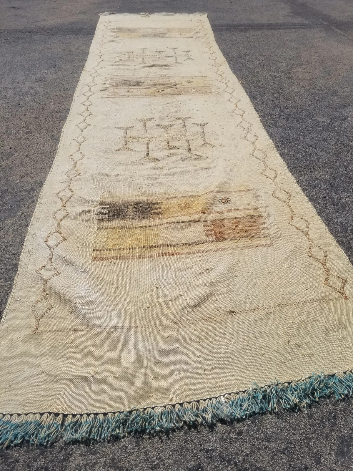 Distressed Vintage Traditional Handmade Moroccan Ourain Wool Kilim 7.11x2.2ft Distressed Vintage Traditional Handmade Moroccan Ourain Wool Kilim 7.11x2.2ft