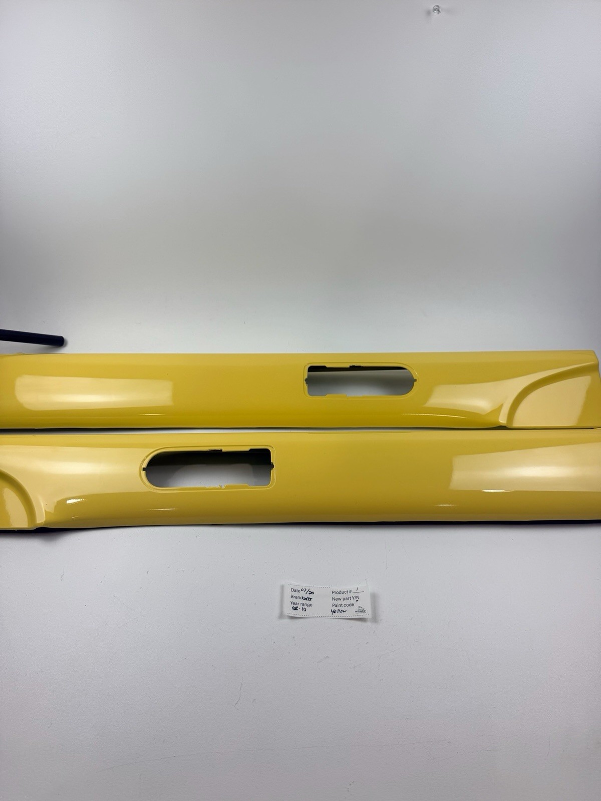 98-10 Volkswagen Beetle Coupe Hardtop LH & RH Front Door Panel Upper Bezel Trims