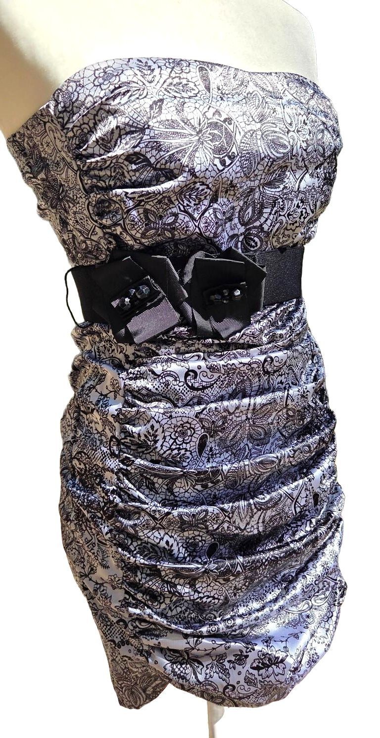 Vintage 2000s Gothic Victorian Damask Print Bodycon Dress w/ Rosette Waist Belt