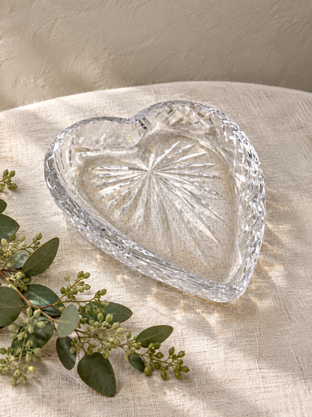 Vintage C.1950s-80s Edinburgh Lead Crystal Signed Heart-Shaped Trinket Ring Dish Vintage C.1950s-80s Edinburgh Lead Crystal Signed Heart-Shaped Trinket Ring Dish