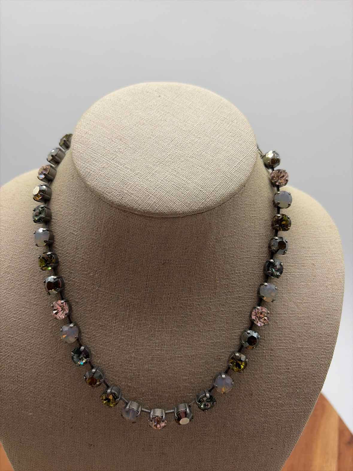 Pre-Owned Sabika Pink and Gray Candy Crystal Necklace