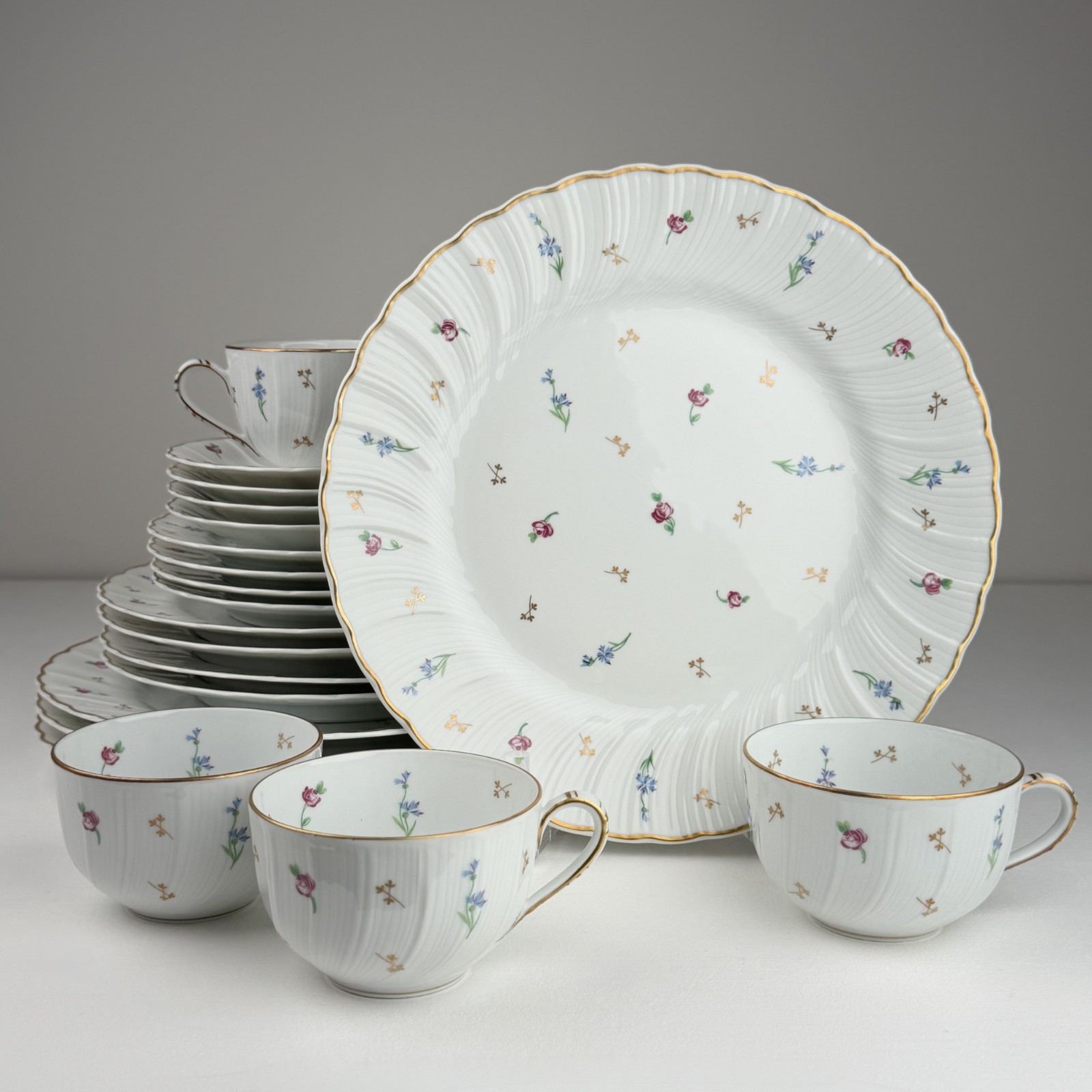 Set For 4 Rare Bernardaud Limoges Pompadour Bone China 20-Pc Dinnerware Exc