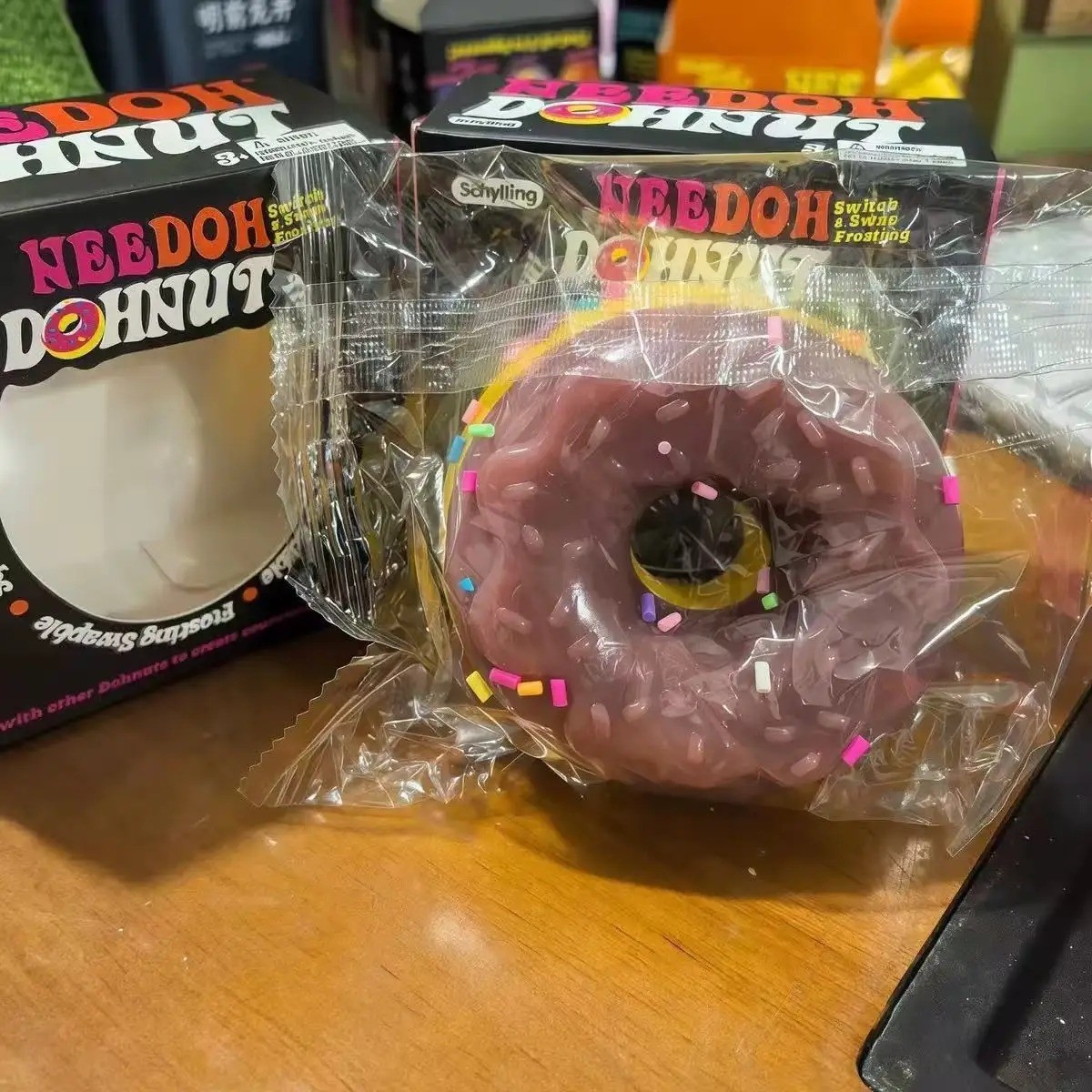 NeeDoh Dippin Dazzler Egg Donut Squishy Sensory Stress Relief Toy Fidget Anxiety NeeDoh Dippin Dazzler Egg Donut Squishy Sensory Stress Relief Toy Fidget Anxiety
