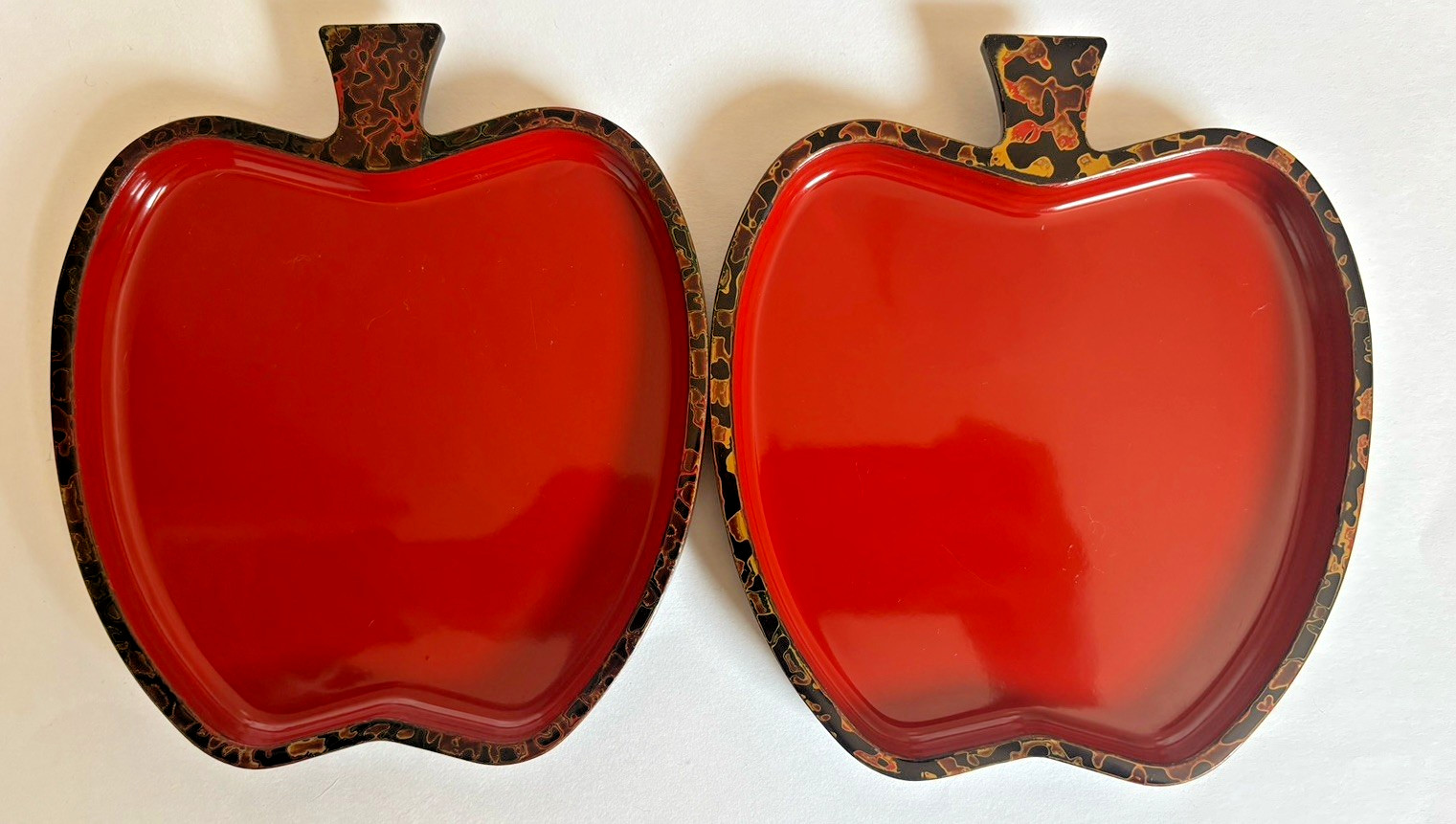 Vintage Japanese Tsugaru Nuri Lacquer Apple Shaped Plates Set of 2 with Box