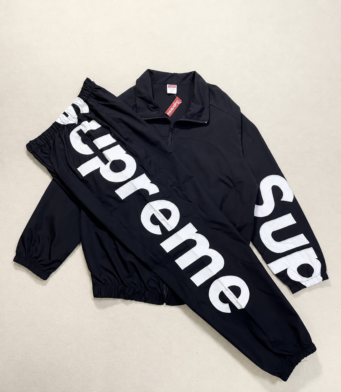Supreme black tracksuit set Supreme black tracksuit set