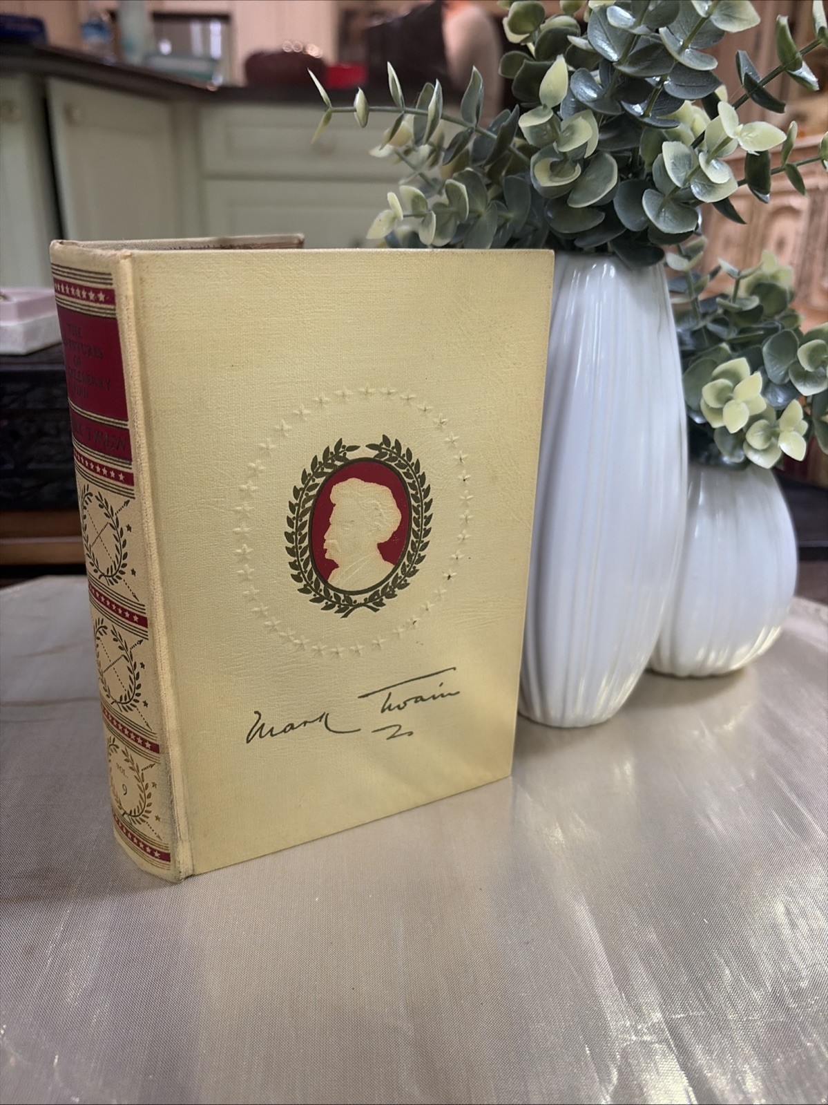 Mark Twain - The Adventures Of Huckleberry Finn 1918 - Excellent Condition Mark Twain - The Adventures Of Huckleberry Finn 1918 - Excellent Condition