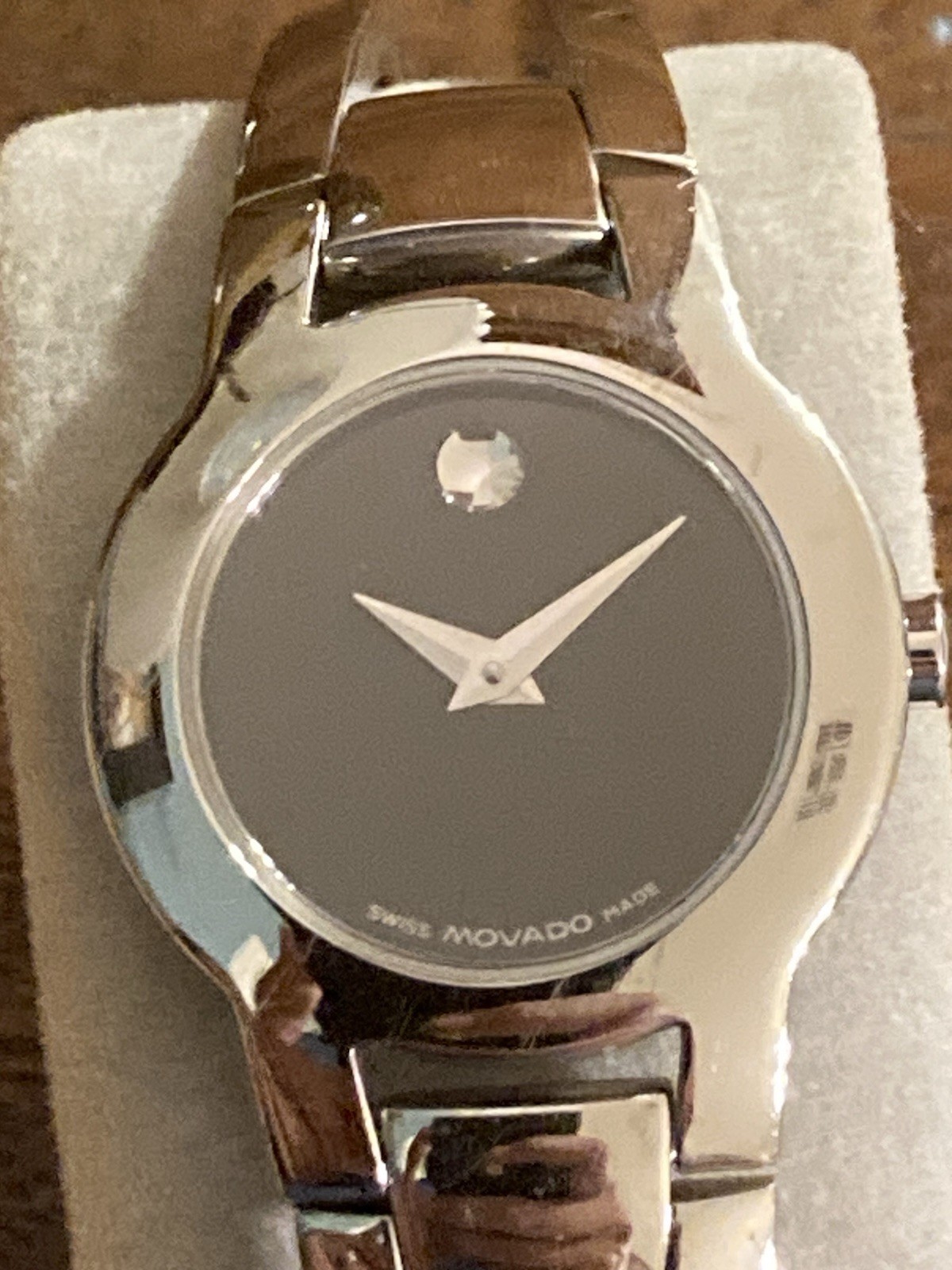Movado Amorosa Women’s 24mm Black Museum Dial Bangle Watch 84-E4-1842 Box