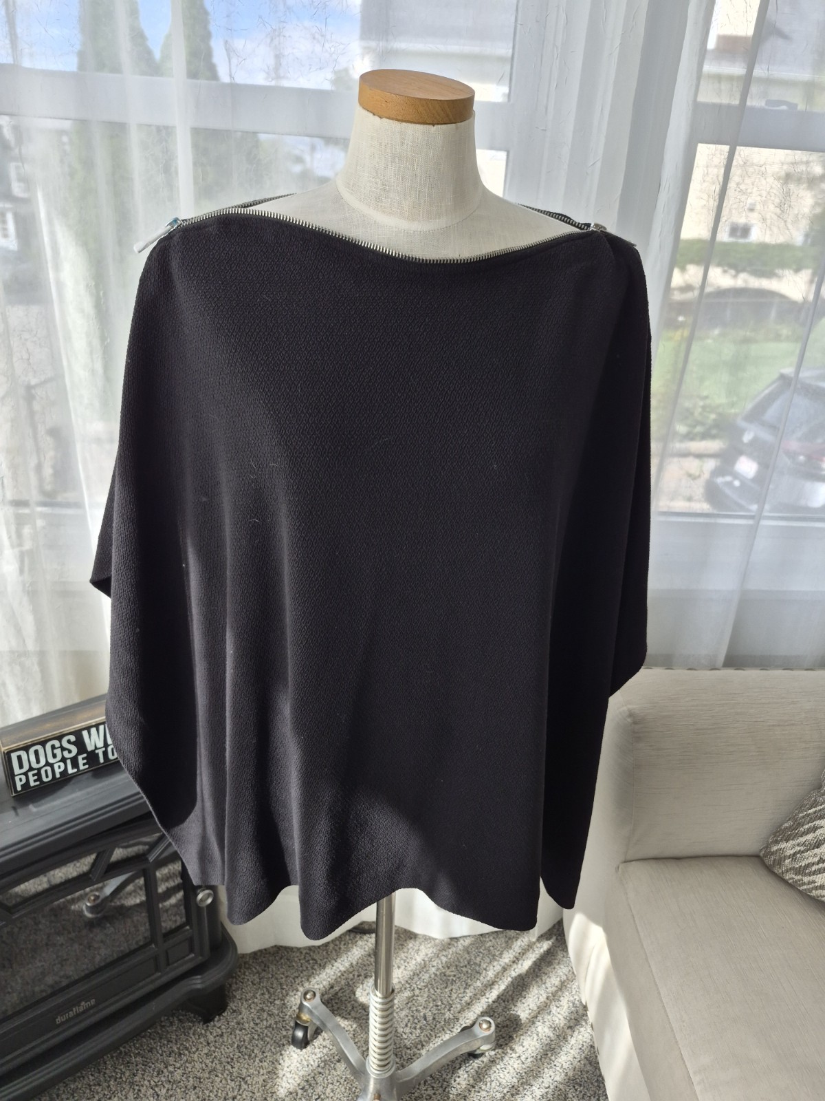 Chico\'s Black Label zippered neck poncho cape NWT $159 size s/m womens Chico\'s Black Label zippered neck poncho cape NWT $159 size s/m womens
