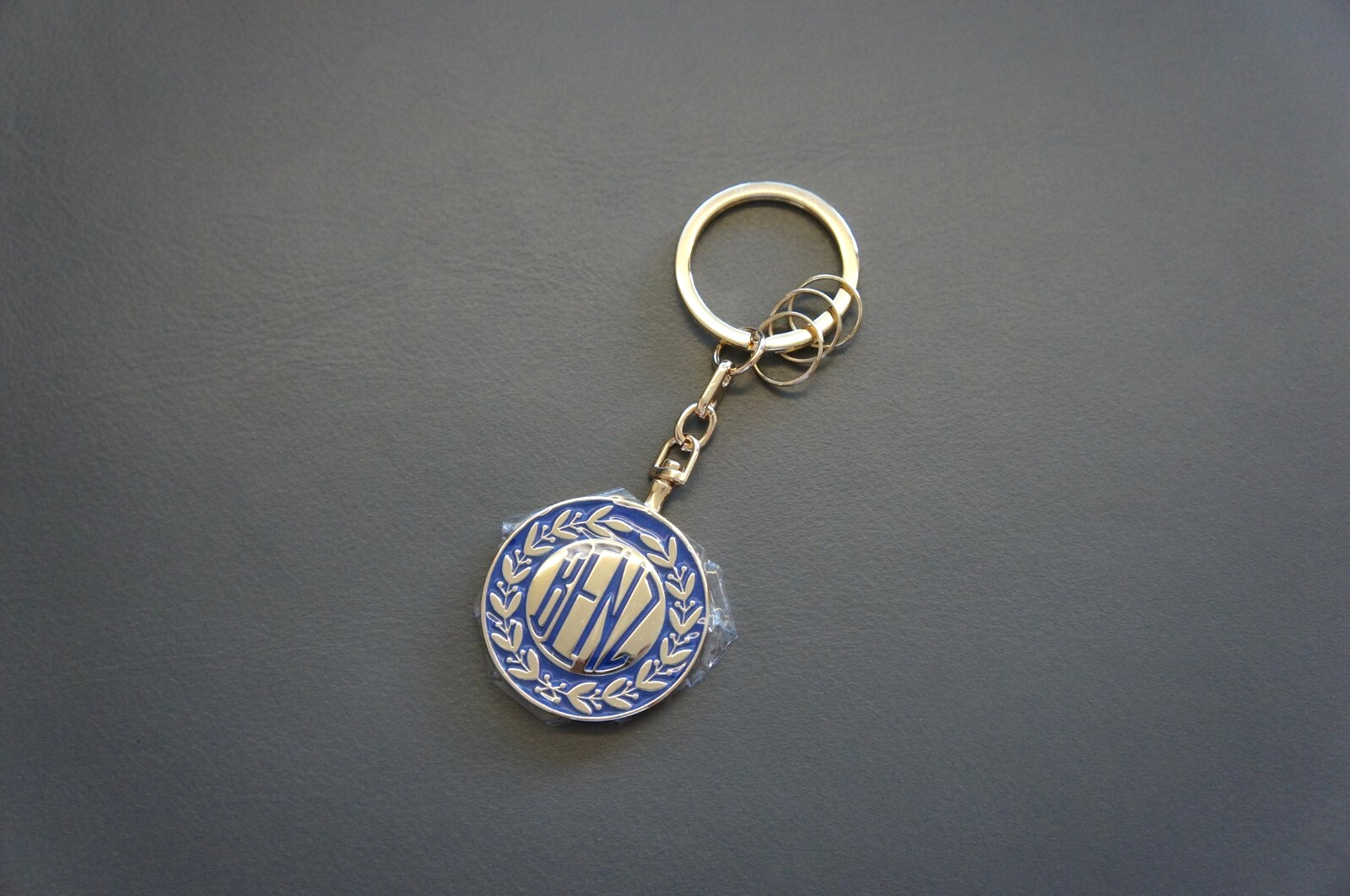Genuine Mercedes-Benz Historical Vintage Logo Gold Stainless Steel Keychain Gift