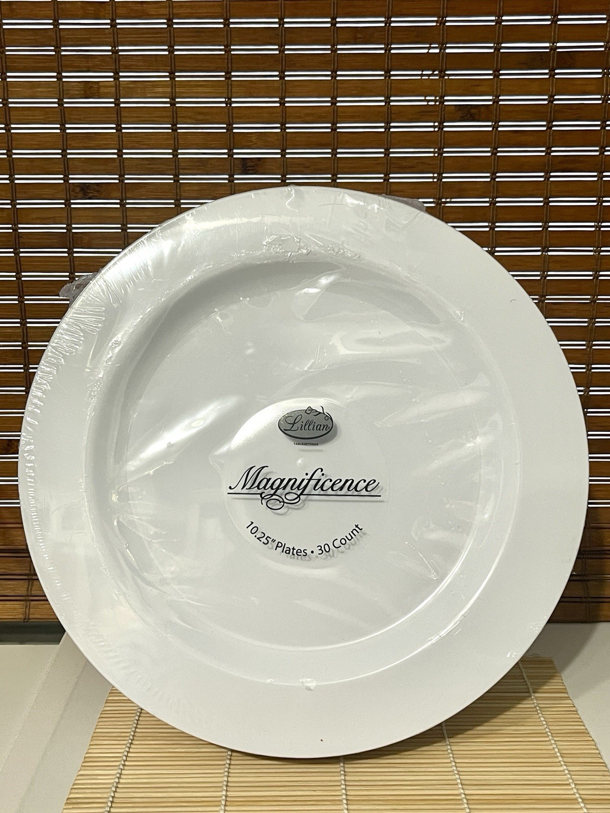 LILLIAN TABLESETTINGS Premium Quality Heavyweight 10.25 Inch Plastic PartyPlates LILLIAN TABLESETTINGS Premium Quality Heavyweight 10.25 Inch Plastic PartyPlates