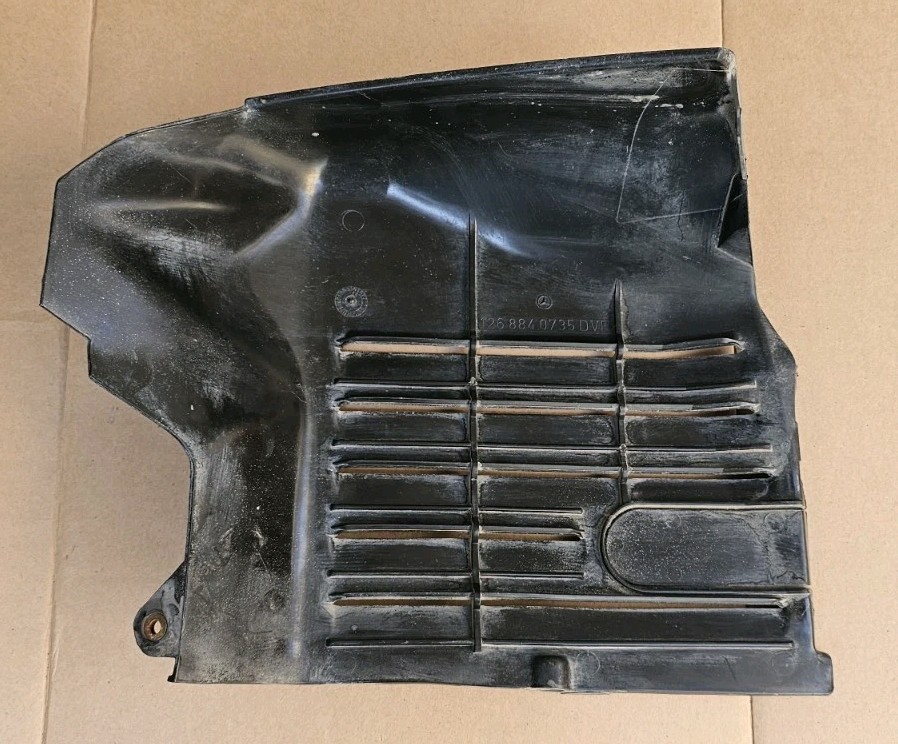 1986 1987 Mercedes Benz W126 350SDL Oil Cooler Shield Fender Liner 1268840735 1986 1987 Mercedes Benz W126 350SDL Oil Cooler Shield Fender Liner 1268840735