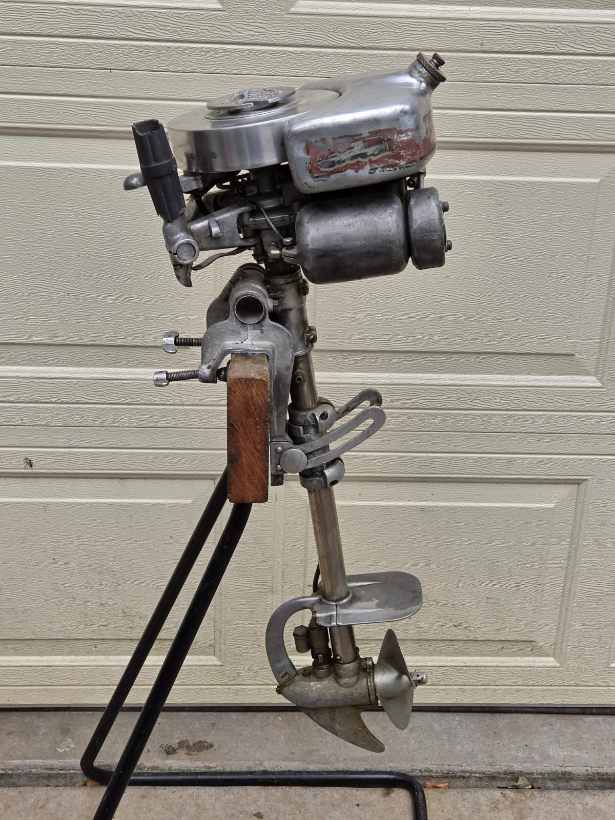 Antique 1933 Johnson Seahorse J-65 1.4hp Single Cylinder Outboard Boat Motor Antique 1933 Johnson Seahorse J-65 1.4hp Single Cylinder Outboard Boat Motor