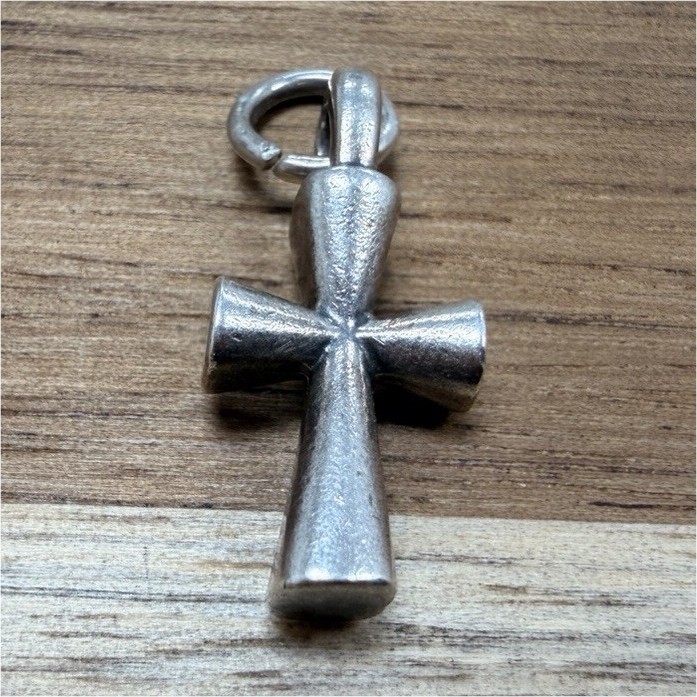 Vintage James Avery 925 Sterling Silver Heart Cross Pendant/ dangle charm L1361