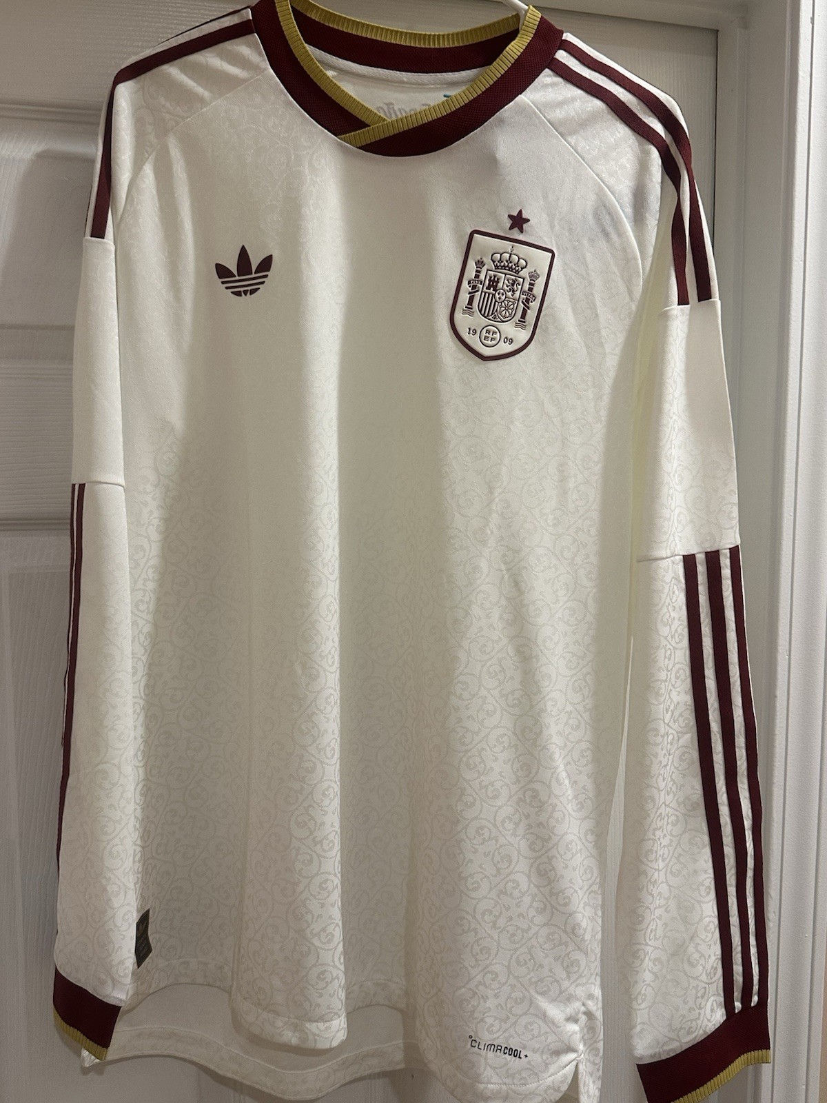 Authenticated Spain Adidas 2026 Away Authentic KA1957 Long Sleeve Jersey Large Authenticated Spain Adidas 2026 Away Authentic KA1957 Long Sleeve Jersey Large