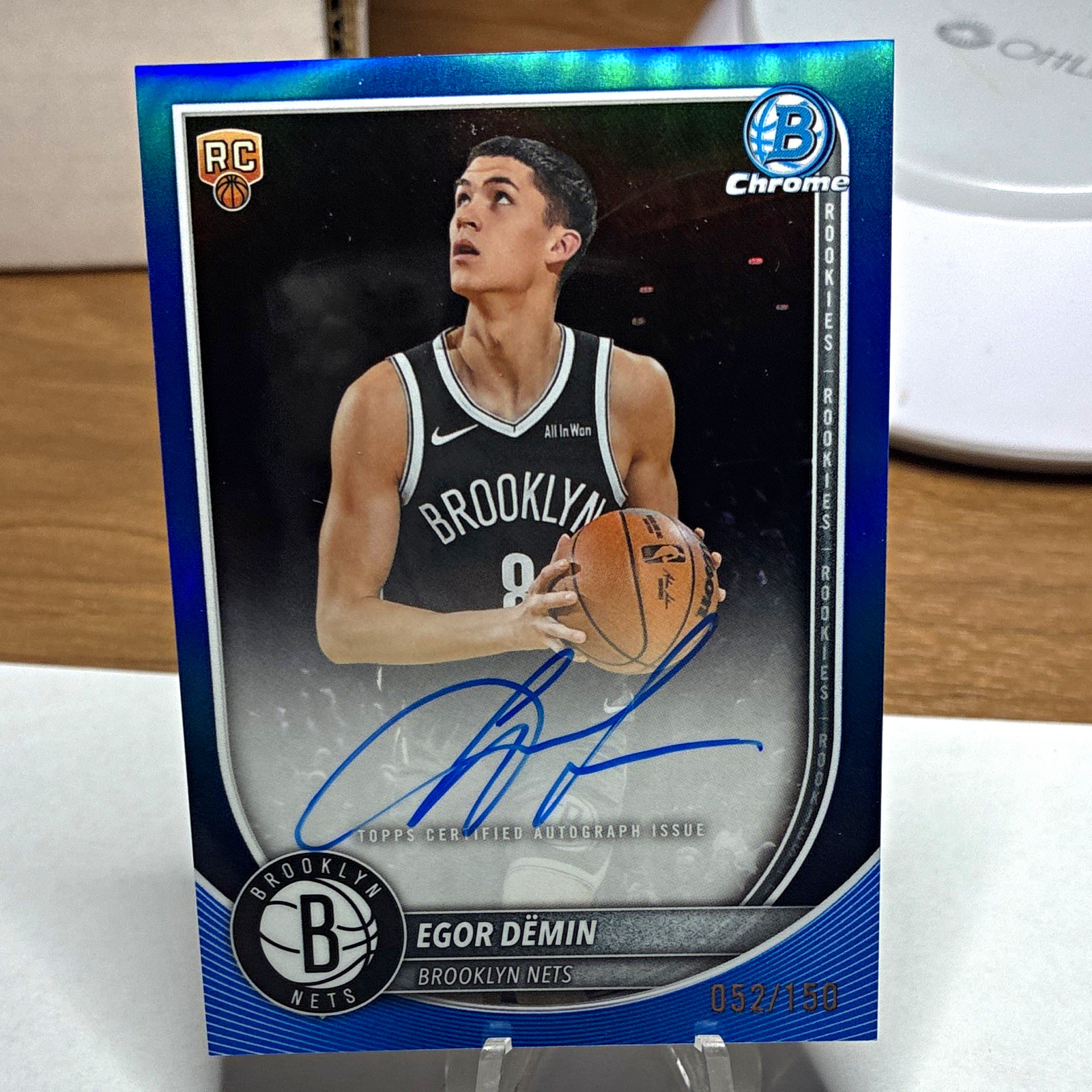 Topps 2025-26 Bowman Chrome Egor Dëmin Nets BCA-ED RC Auto Blue Geo 052/150