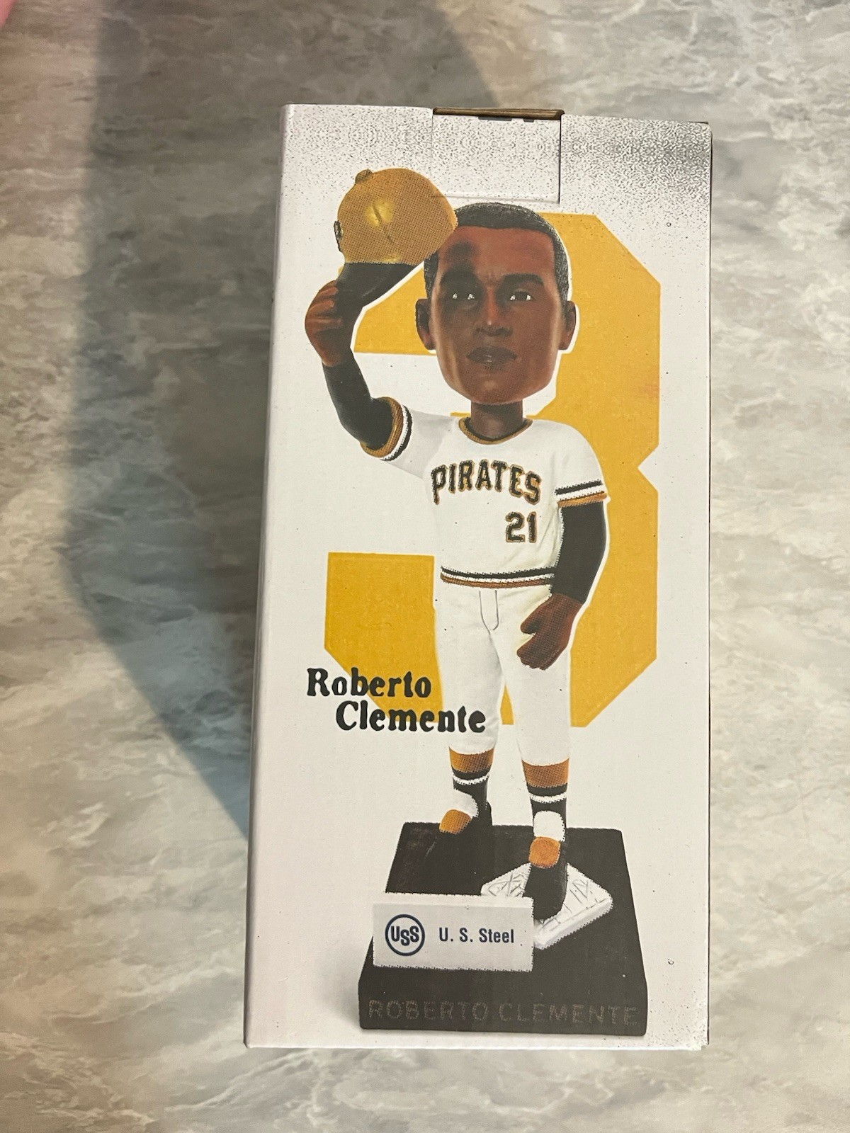 PITTSBURGH PIRATES ROBERTO CLEMENTE SGA BOBBLEHEAD 9/15/26 PITTSBURGH PIRATES ROBERTO CLEMENTE SGA BOBBLEHEAD 9/15/26