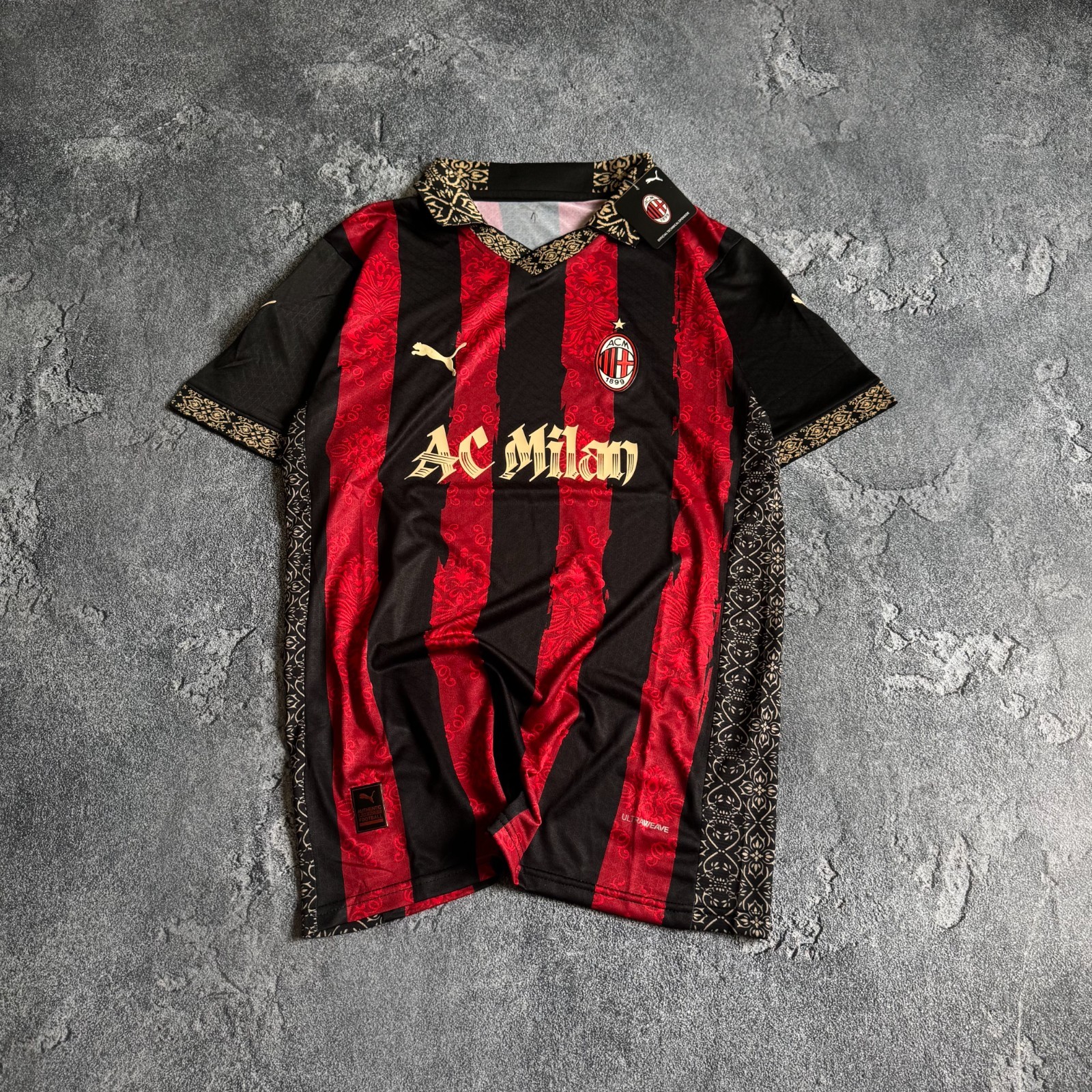 Puma AC Milan Concept Jersey Men\'s Medium Fit Italian Puma AC Milan Concept Jersey Men\'s Medium Fit Italian