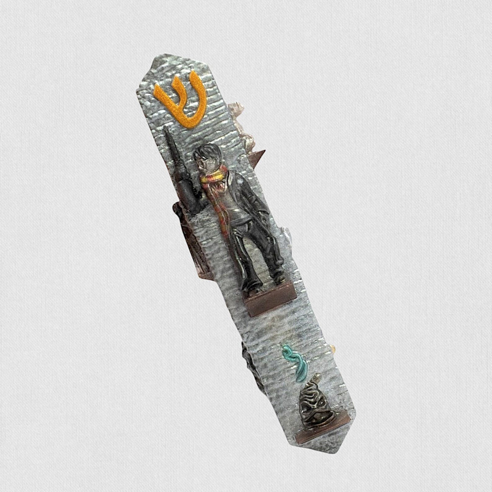 Harry Potter Mezuzah Cover – Handmade Resin Judaica Case - Jewish Room Decor Harry Potter Mezuzah Cover – Handmade Resin Judaica Case - Jewish Room Decor