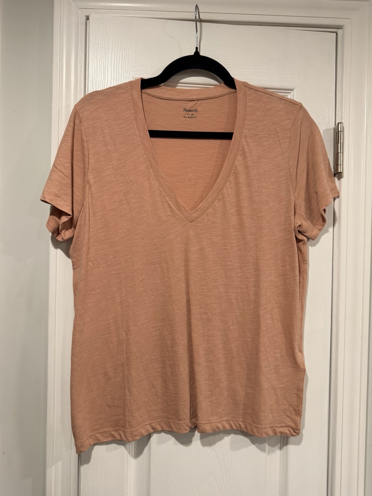 NWOT Madewell Size M Pink Clay V Neck Short Sleeve Slub Cotton Tee Shirt NWOT Madewell Size M Pink Clay V Neck Short Sleeve Slub Cotton Tee Shirt
