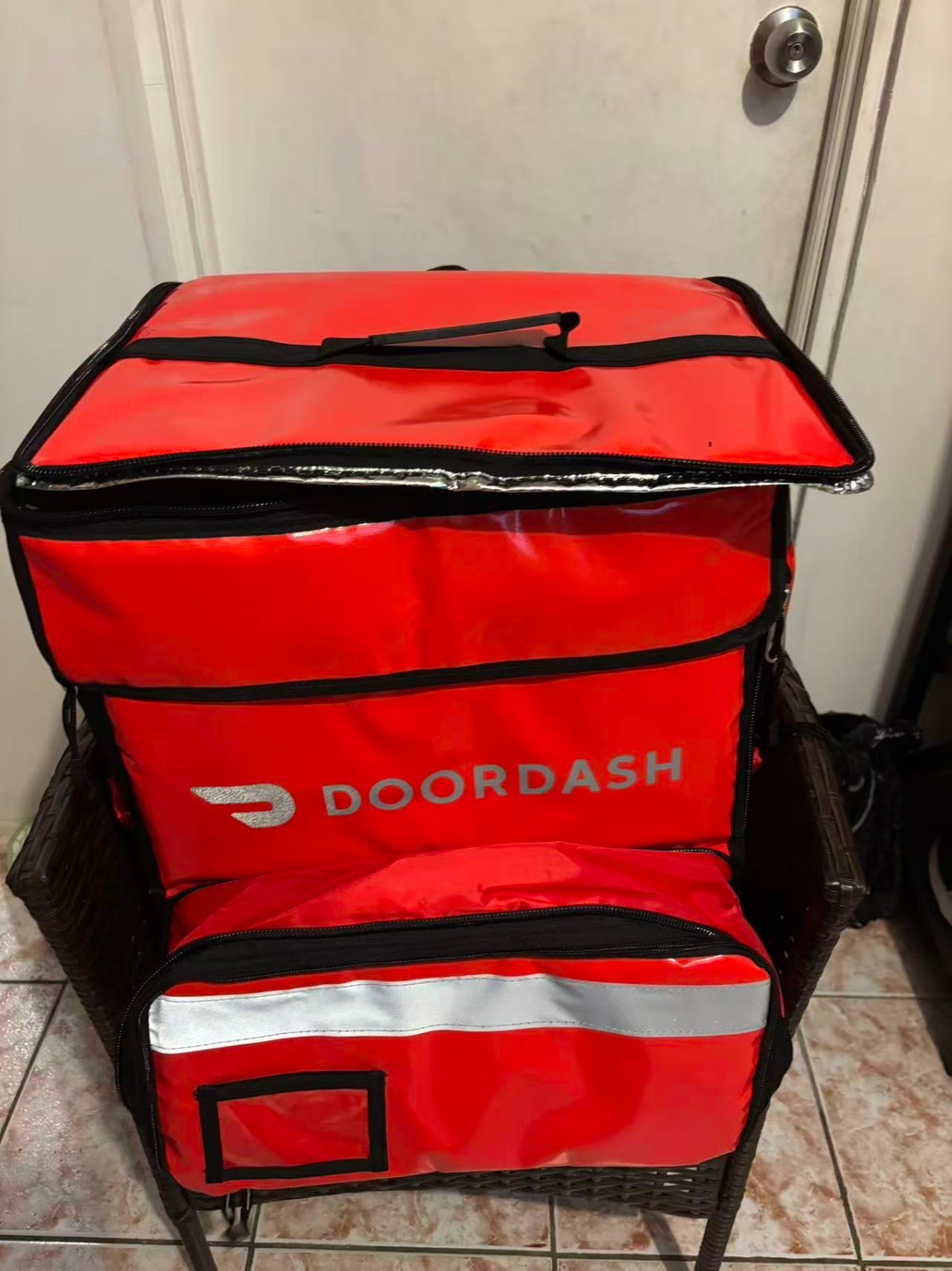 Insulated Food Delivery Backpack 16x18x13in Thermal Pizza Courier Bag Waterproof